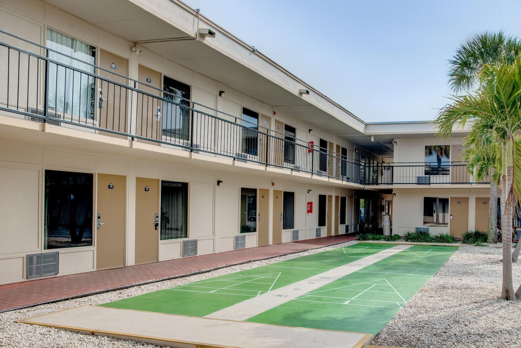 Instalaciones Recreativas Days Inn by Wyndham St. Petersburg / Tampa Bay Area