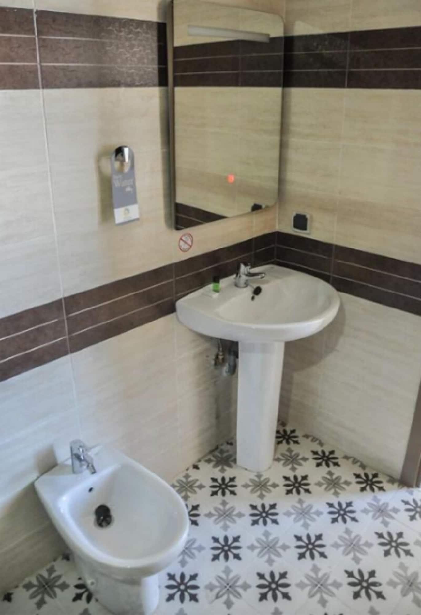 Equipamiento de Habitación Motel Safari Budget