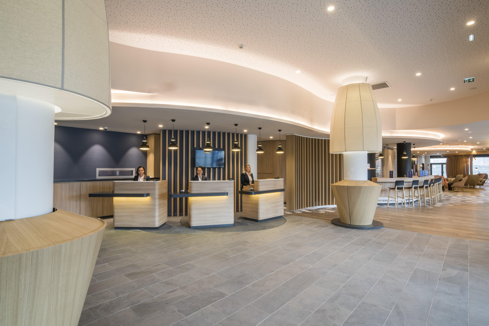 Vista Lobby Holiday Inn Express Paris - CDG Airport by IHG