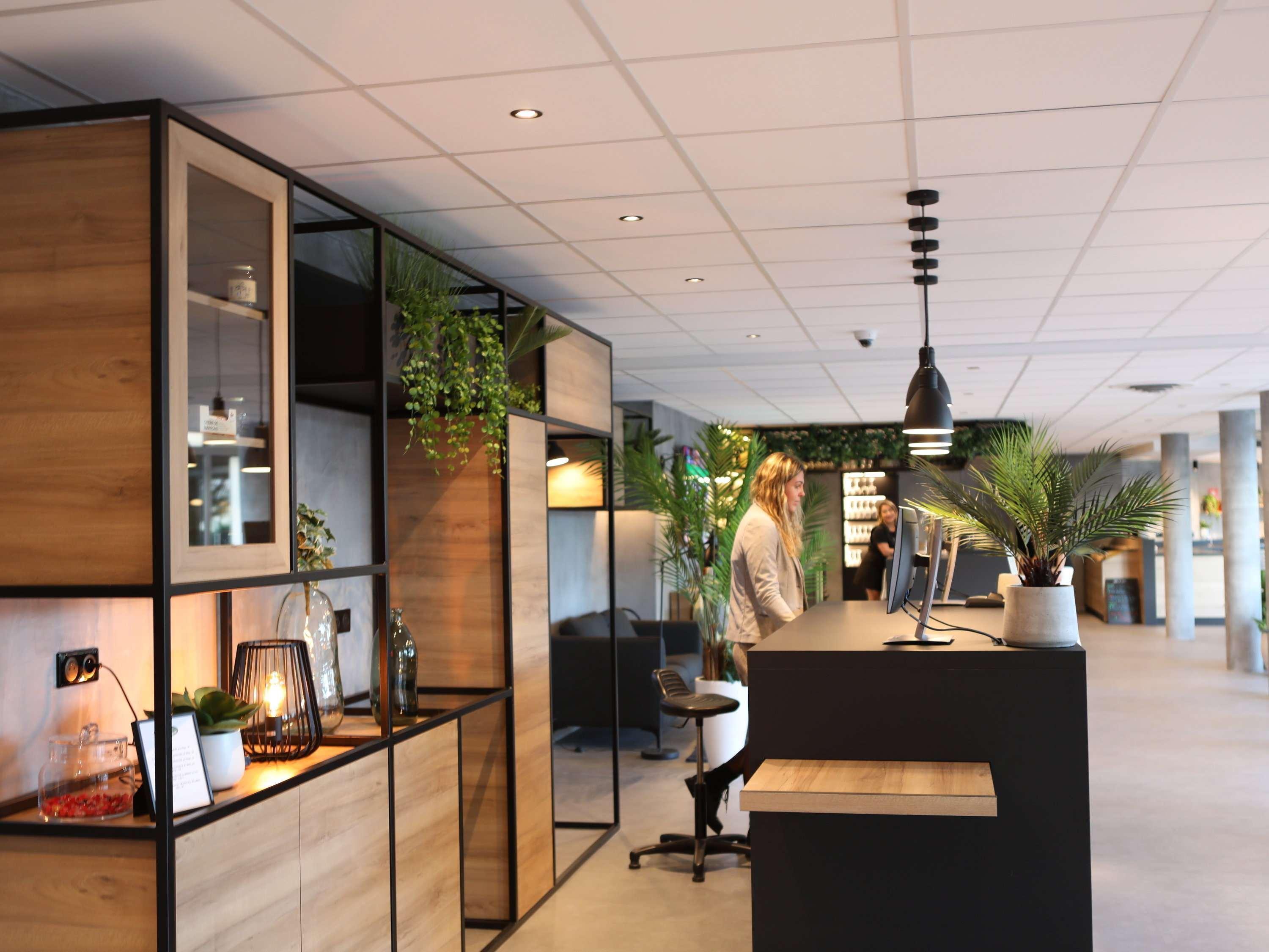 Vista Lobby ibis Aubenas