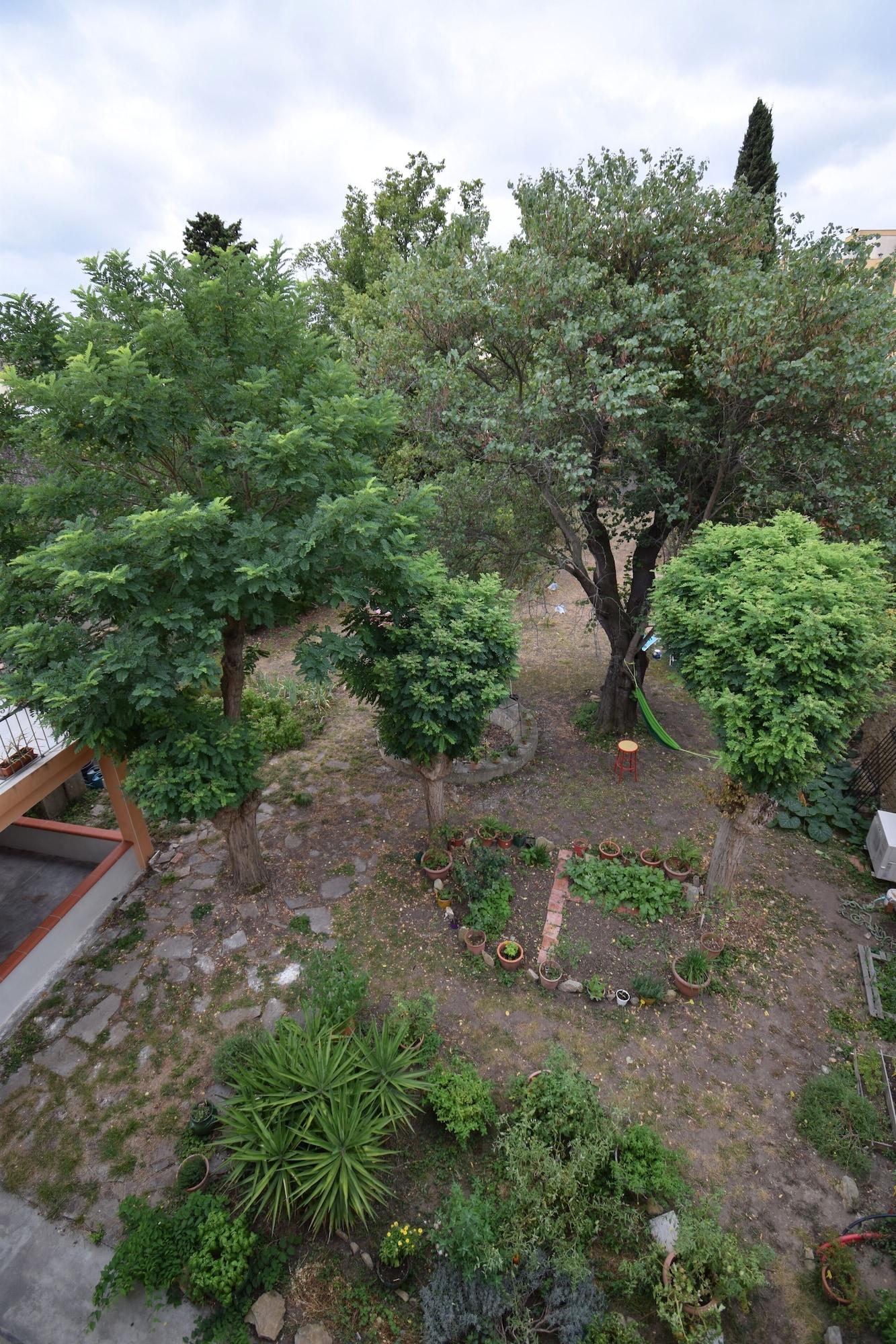 Varios Art Home B&B