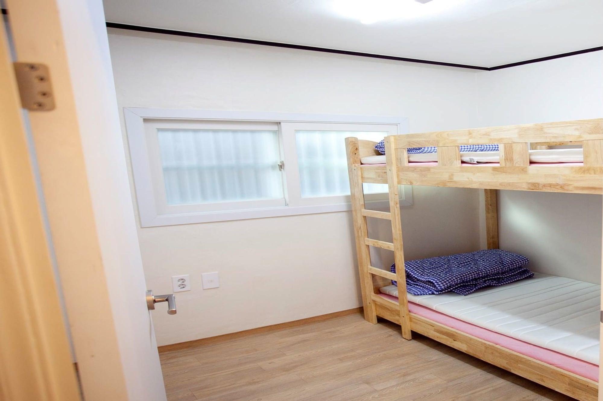Habitación Crossroad Backpackers