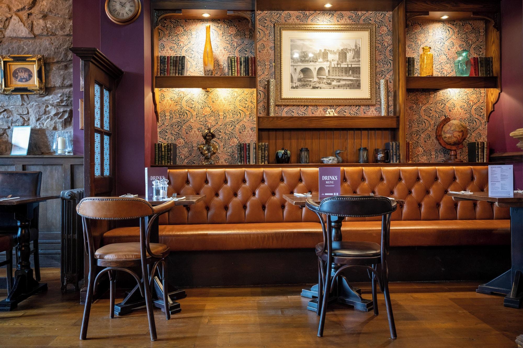 Restaurant The Hampton Hotel by Greene King Inns