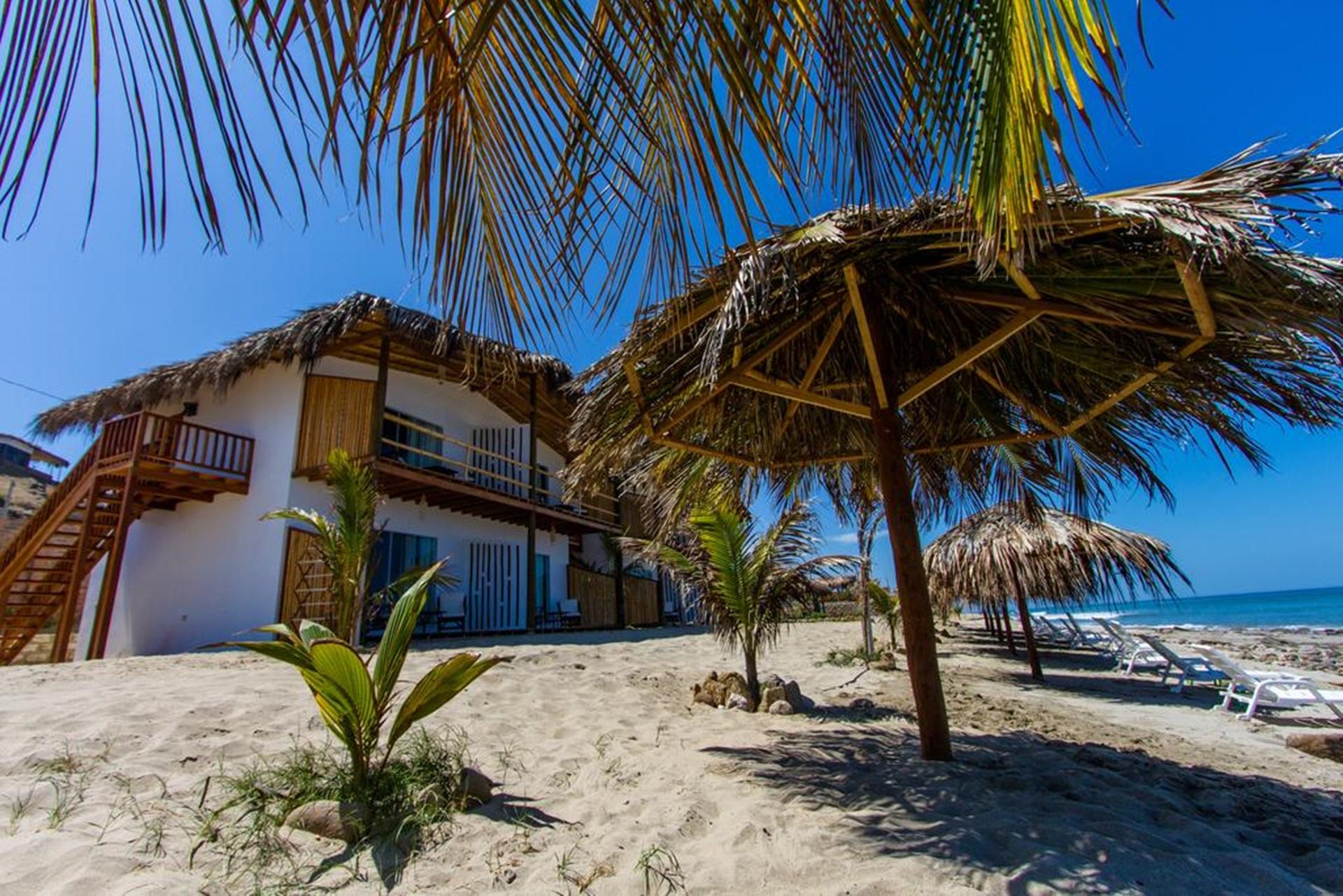 Vista Exterior Baja Canoas Hotel