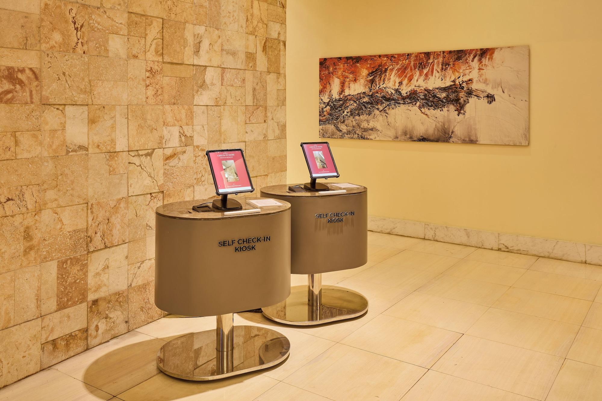 Vista Lobby Summit Hotel Tacloban