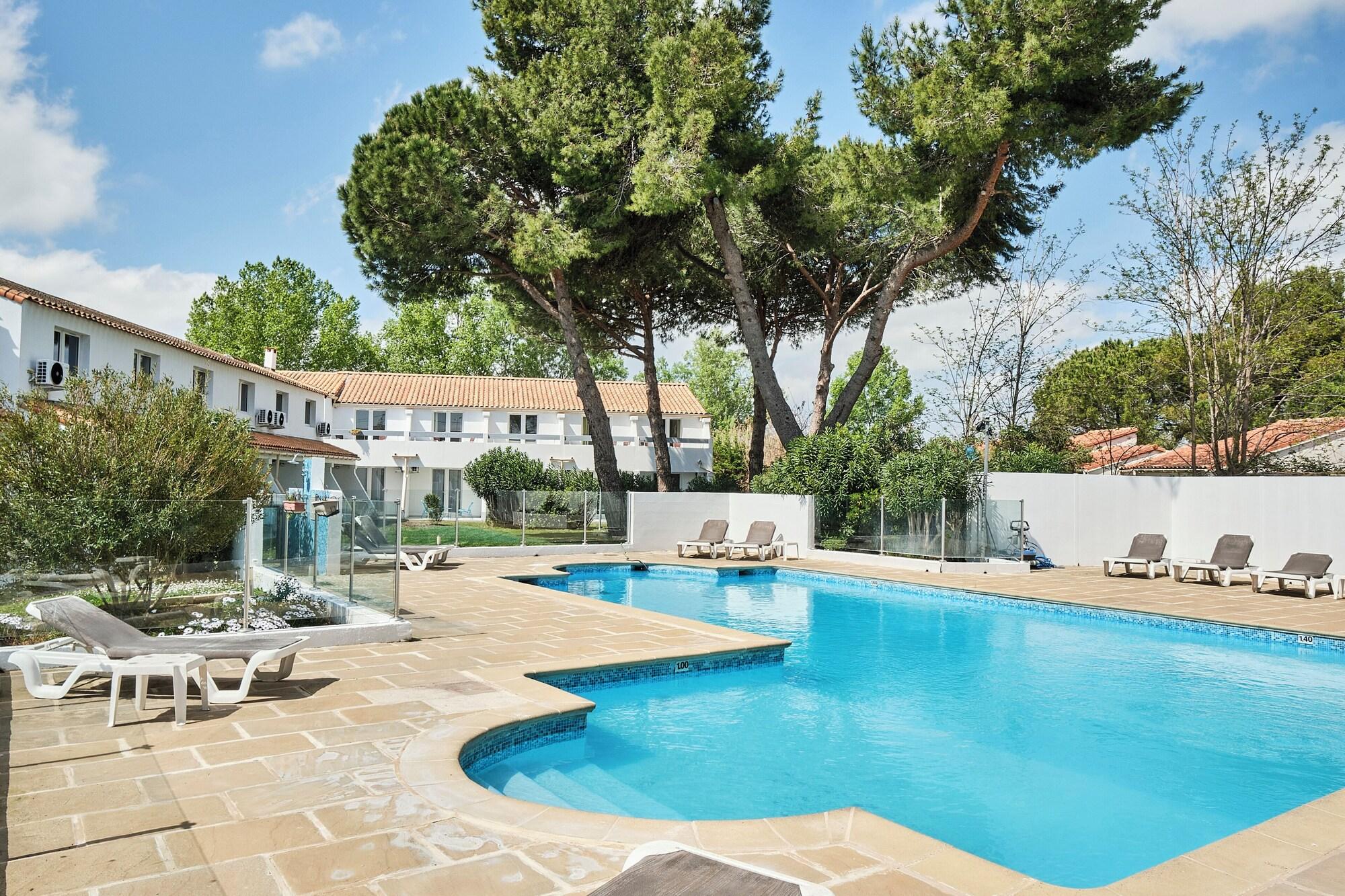 Varios Artemia Hôtel