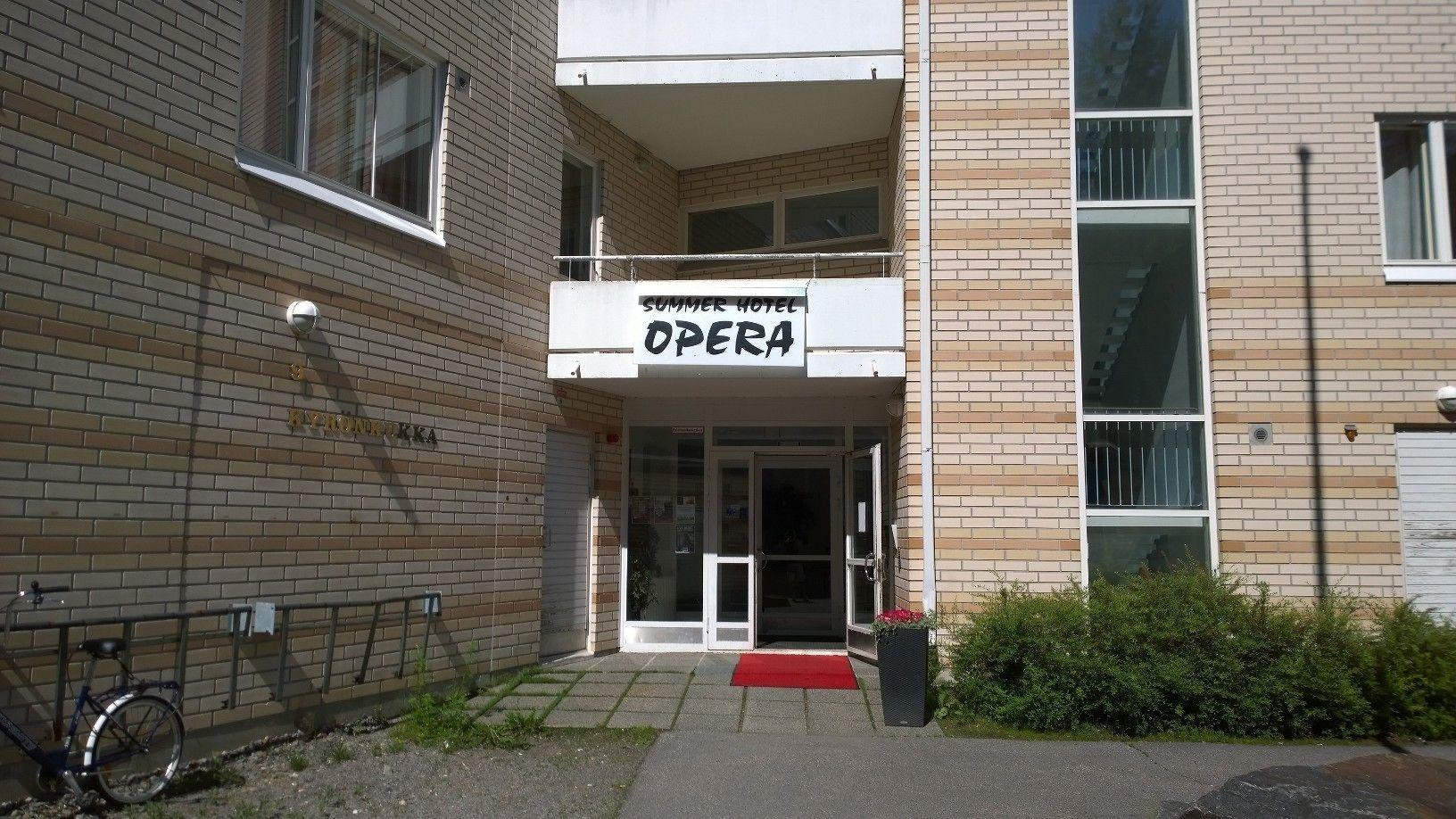 Vista Exterior Summer Hotel Opera