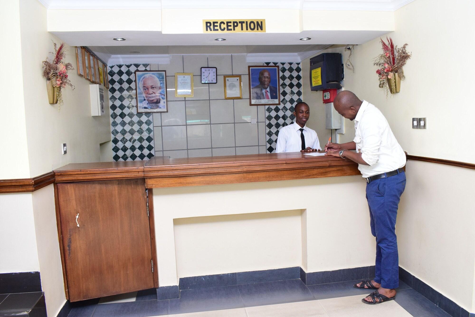 Vista Lobby G & G Hotel Ltd