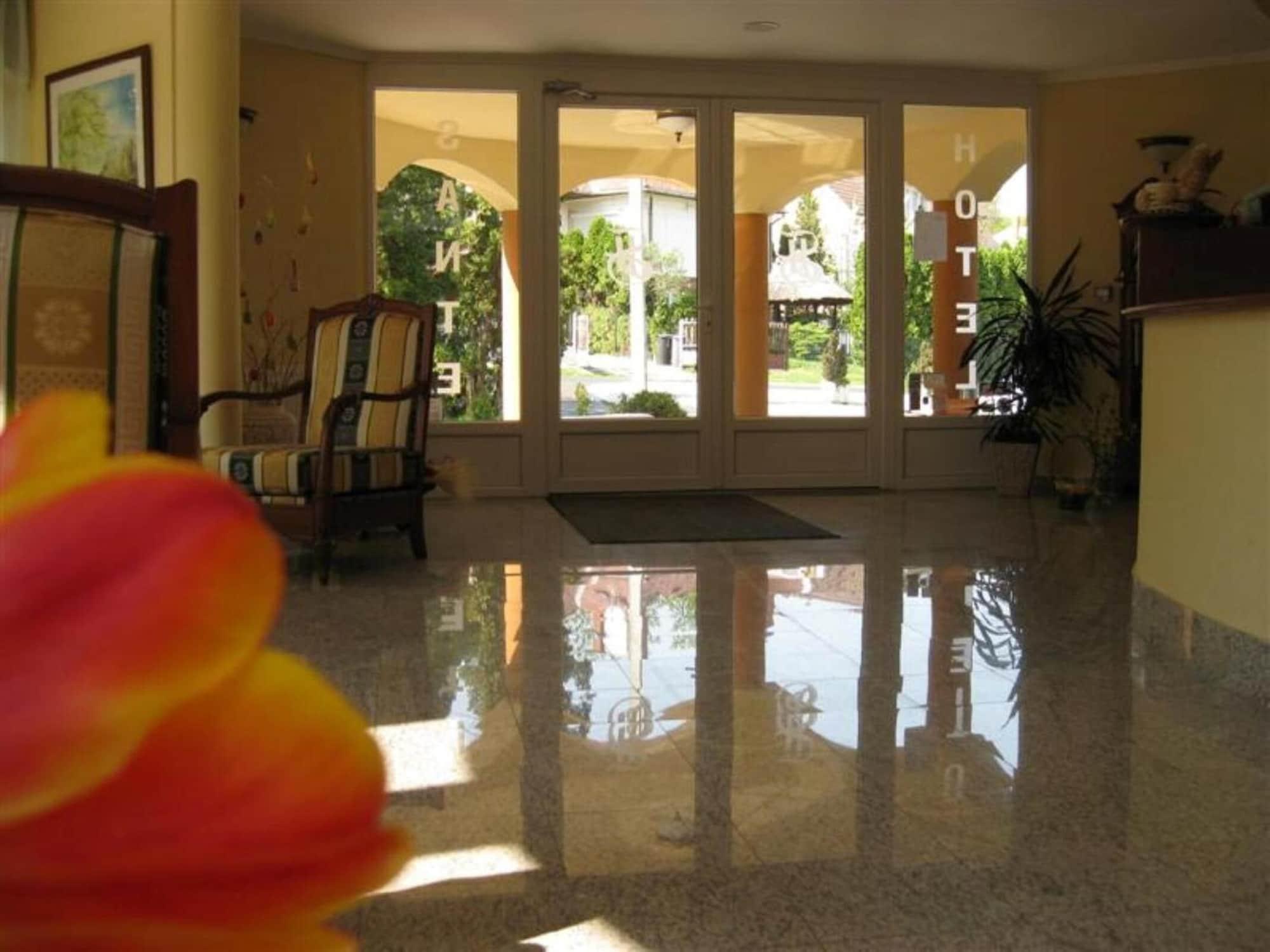 Vista Lobby SANTE Hévíz