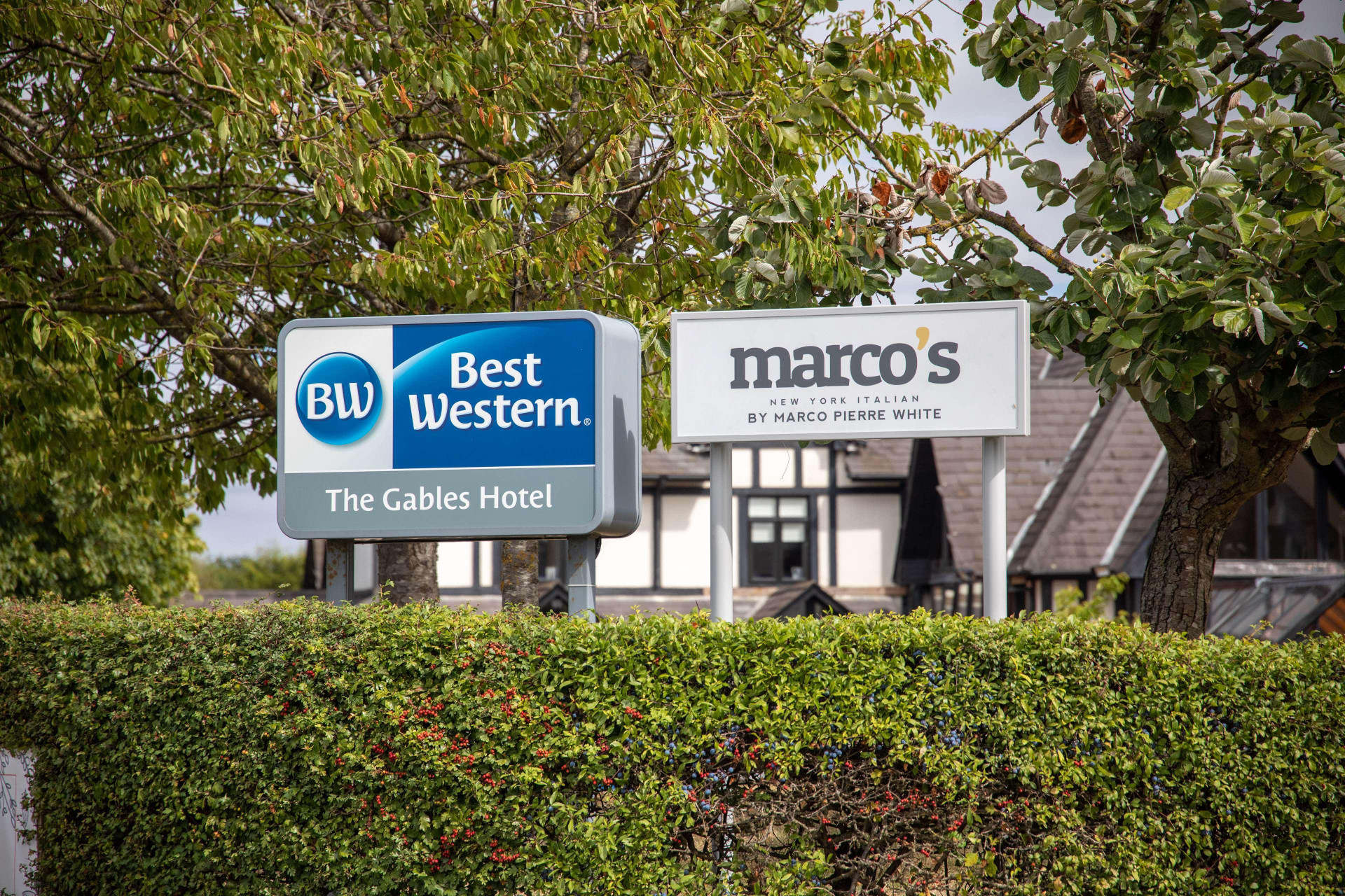 Vista Lobby Best Western Bristol North The Gables Hotel