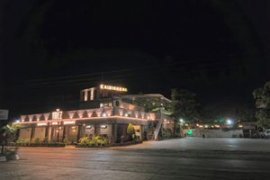 Alojamiento - Hotel The Vibez Inn