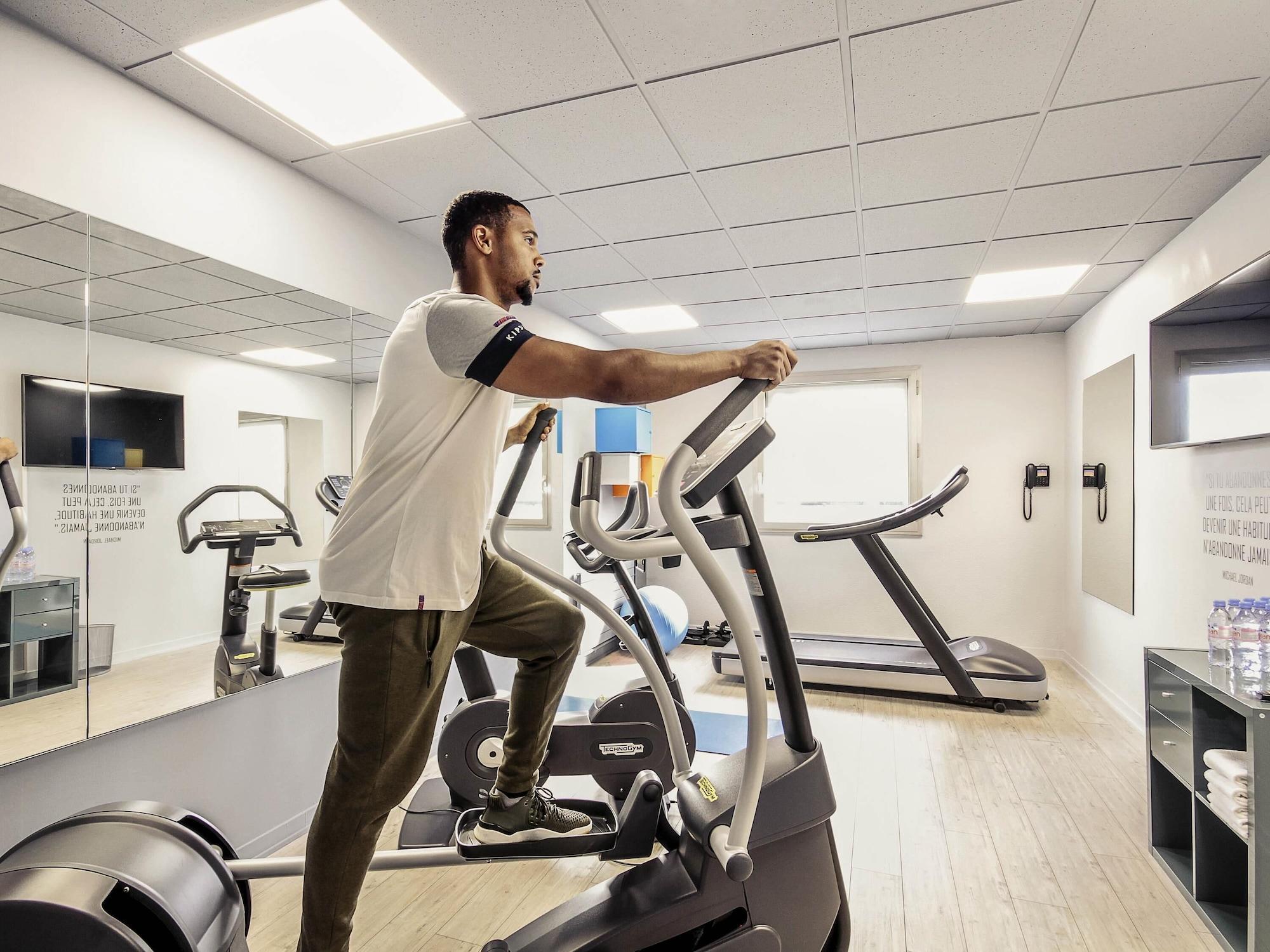Gimnasio Mercure Paris Val de Fontenay
