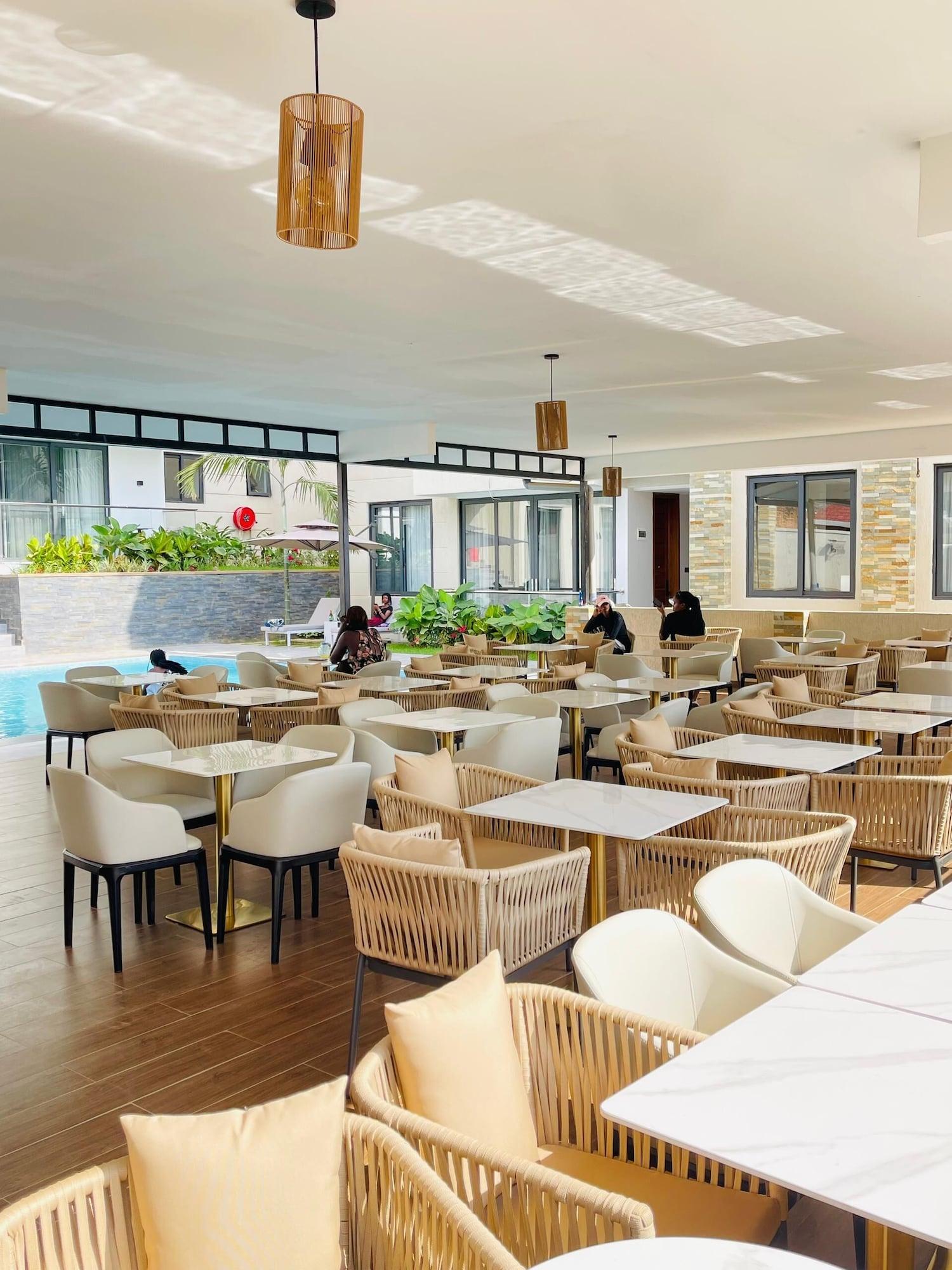 Restaurant Step Apart Hotel