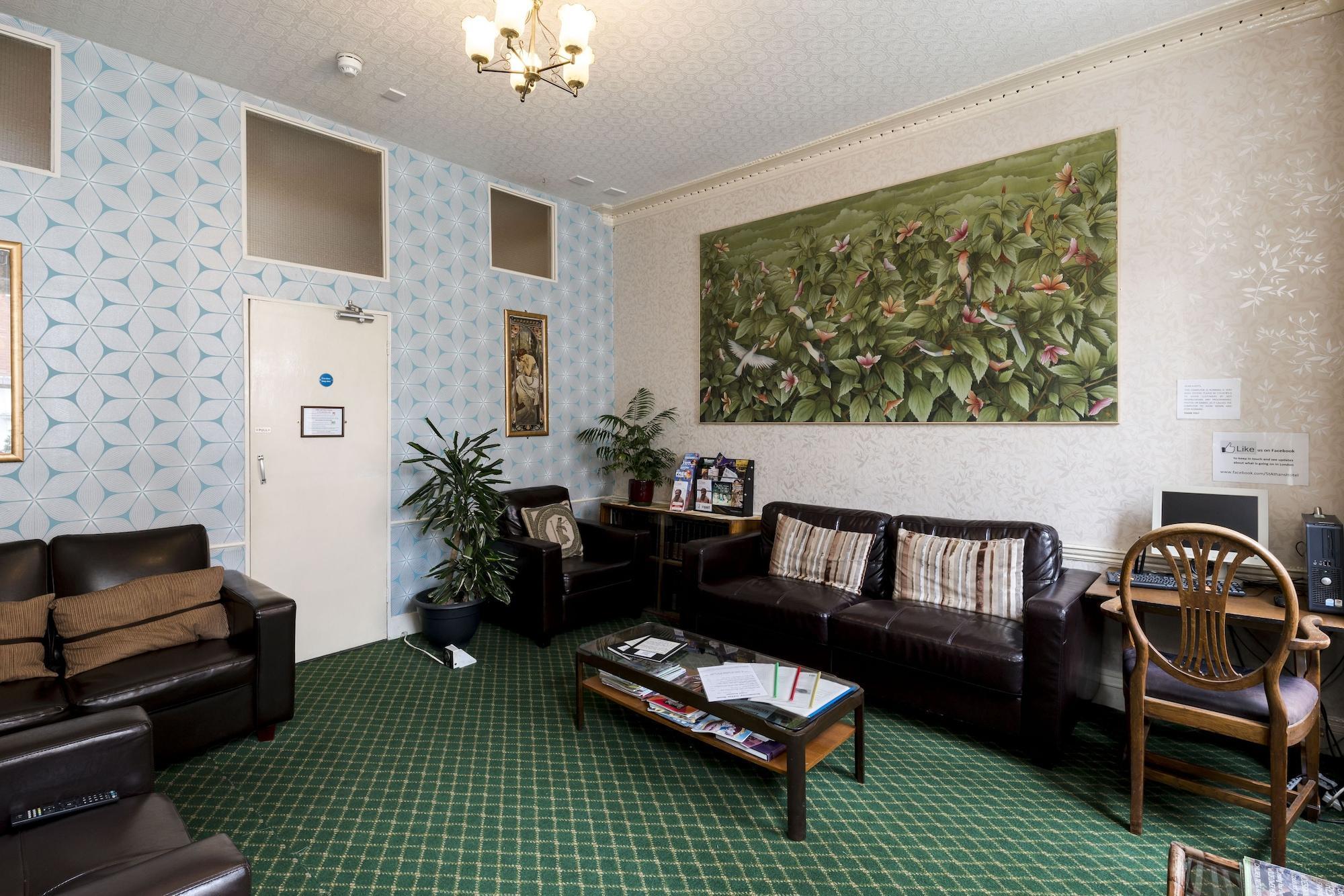 Vista Lobby St Athans Hotel