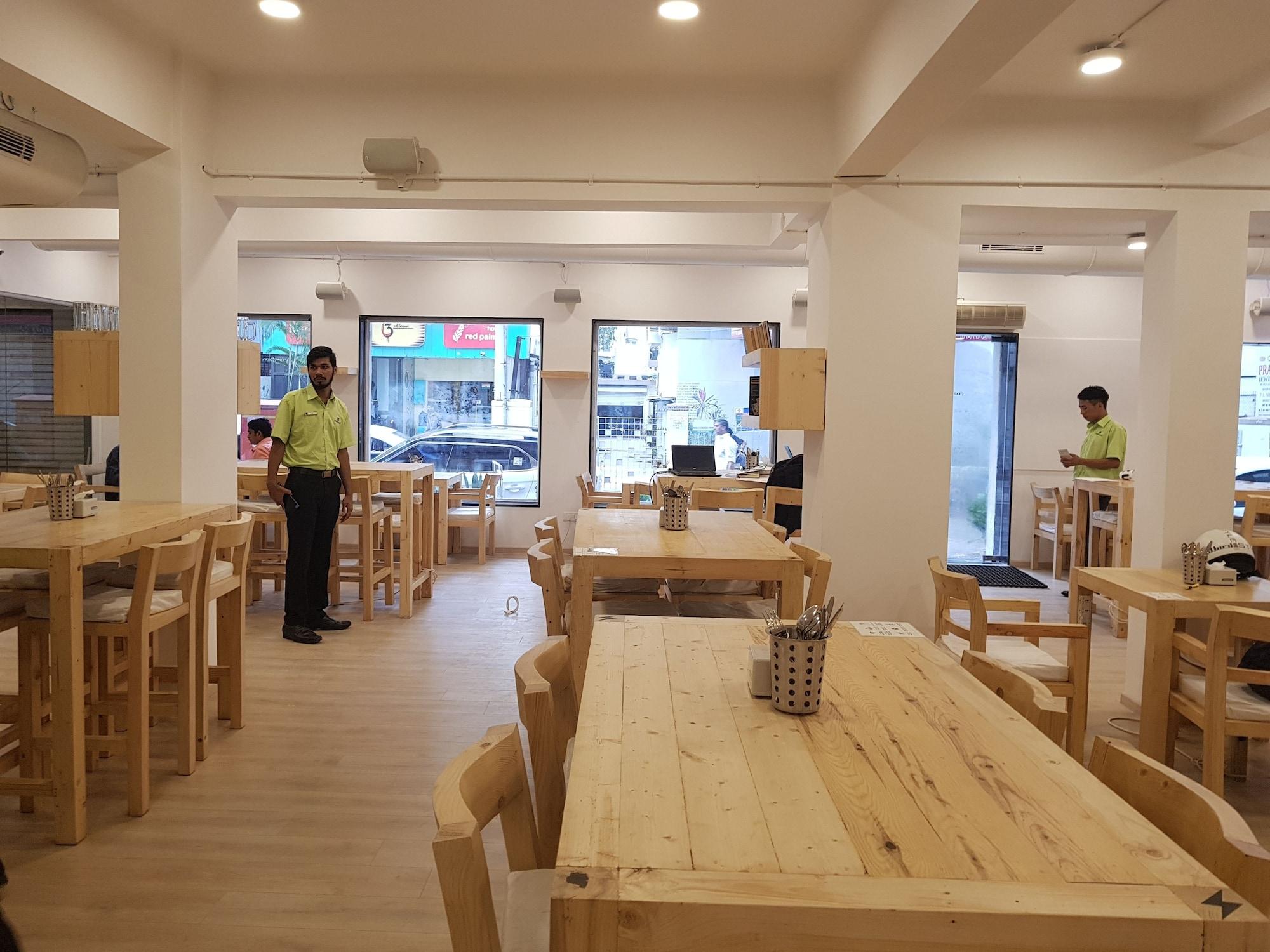 Restaurant The UniContinental - Campus Accommodation