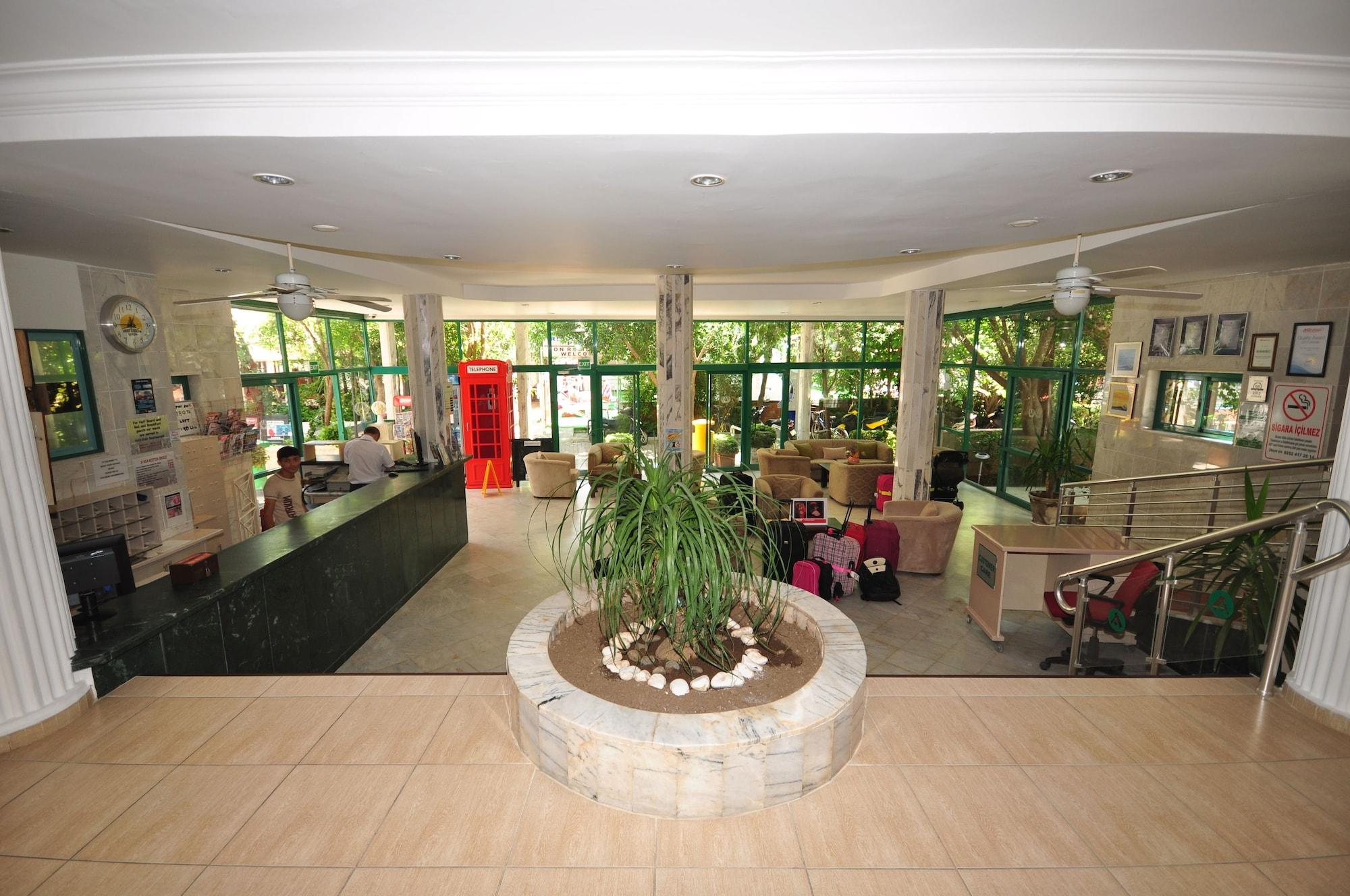 Vista Lobby Club Atrium Marmaris