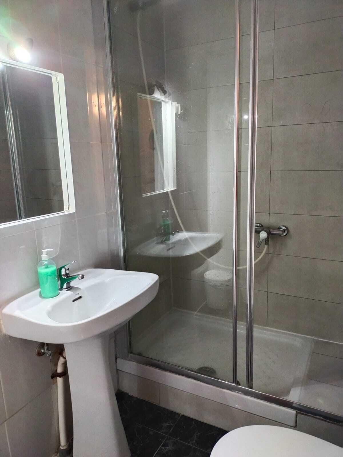 Equipamiento de Habitación Central and Basic Drassanes