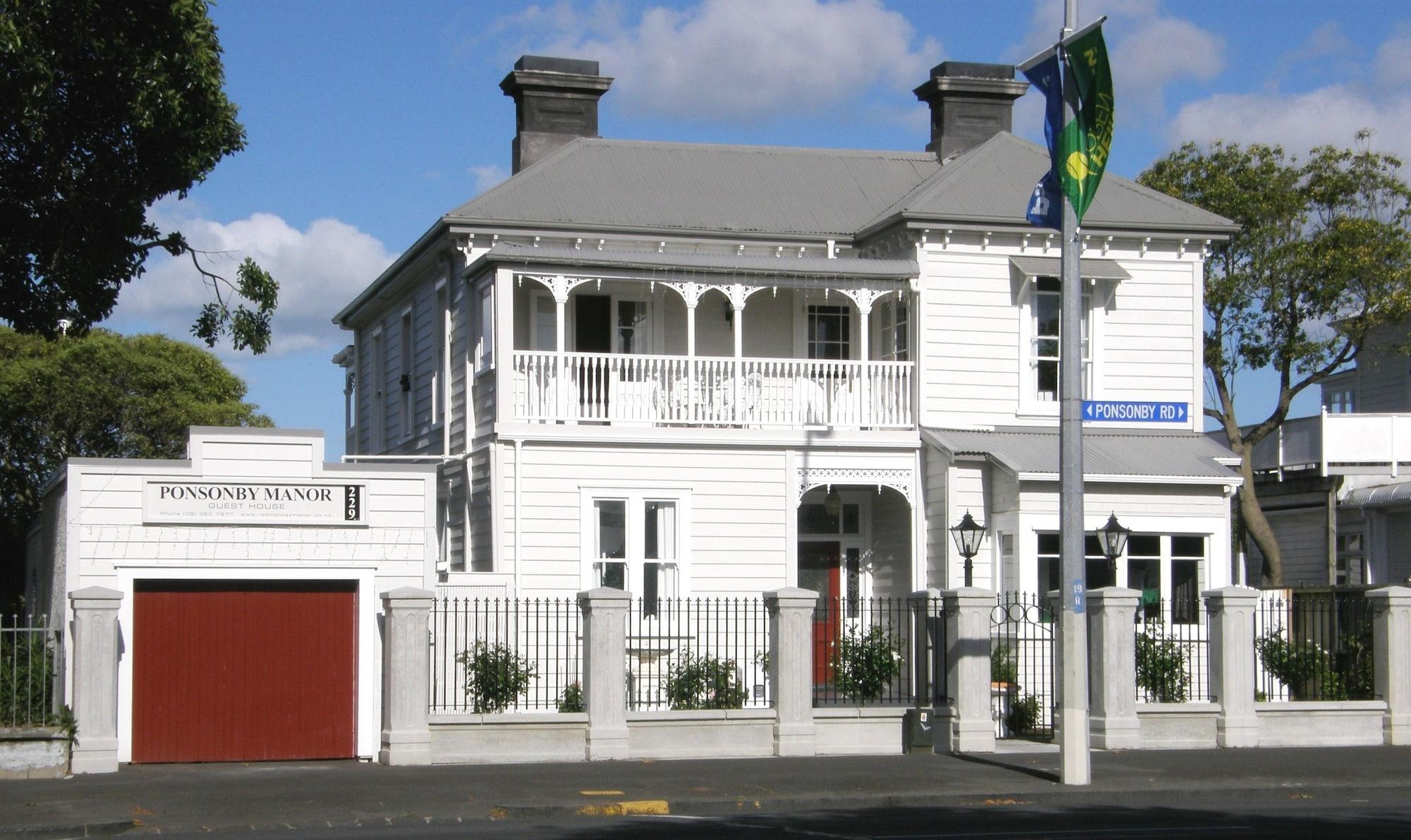 Varios Ponsonby Manor