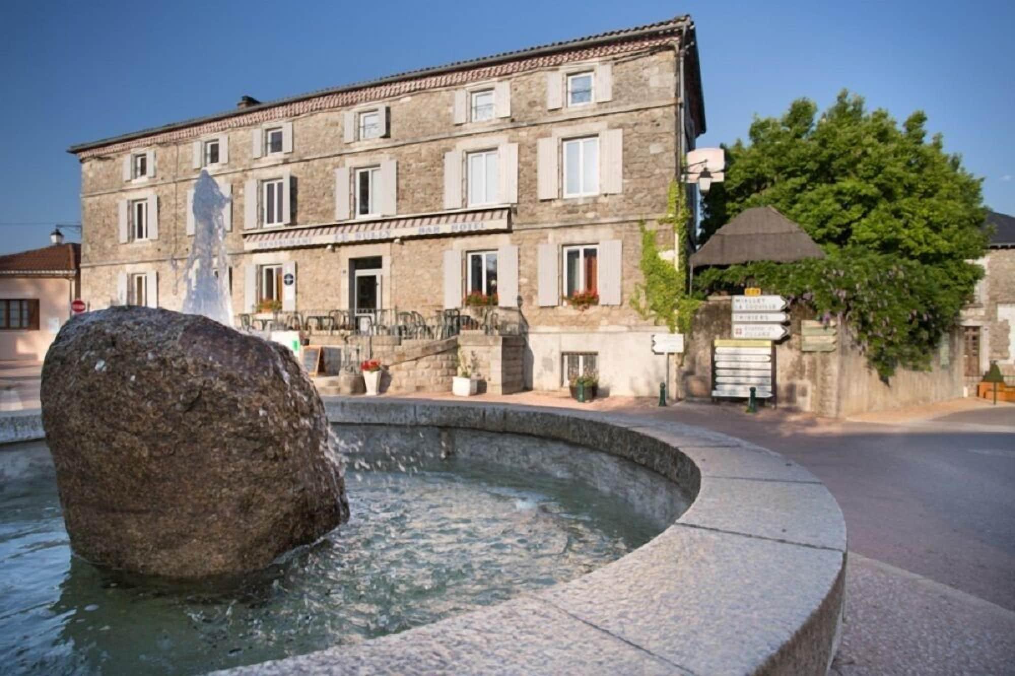 Varios Hotel Restaurant Le Sully
