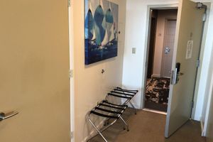Alquiler Vacacional - Luxury King Studio with Ocean View Private Balcony- Historic Coconut Grove!