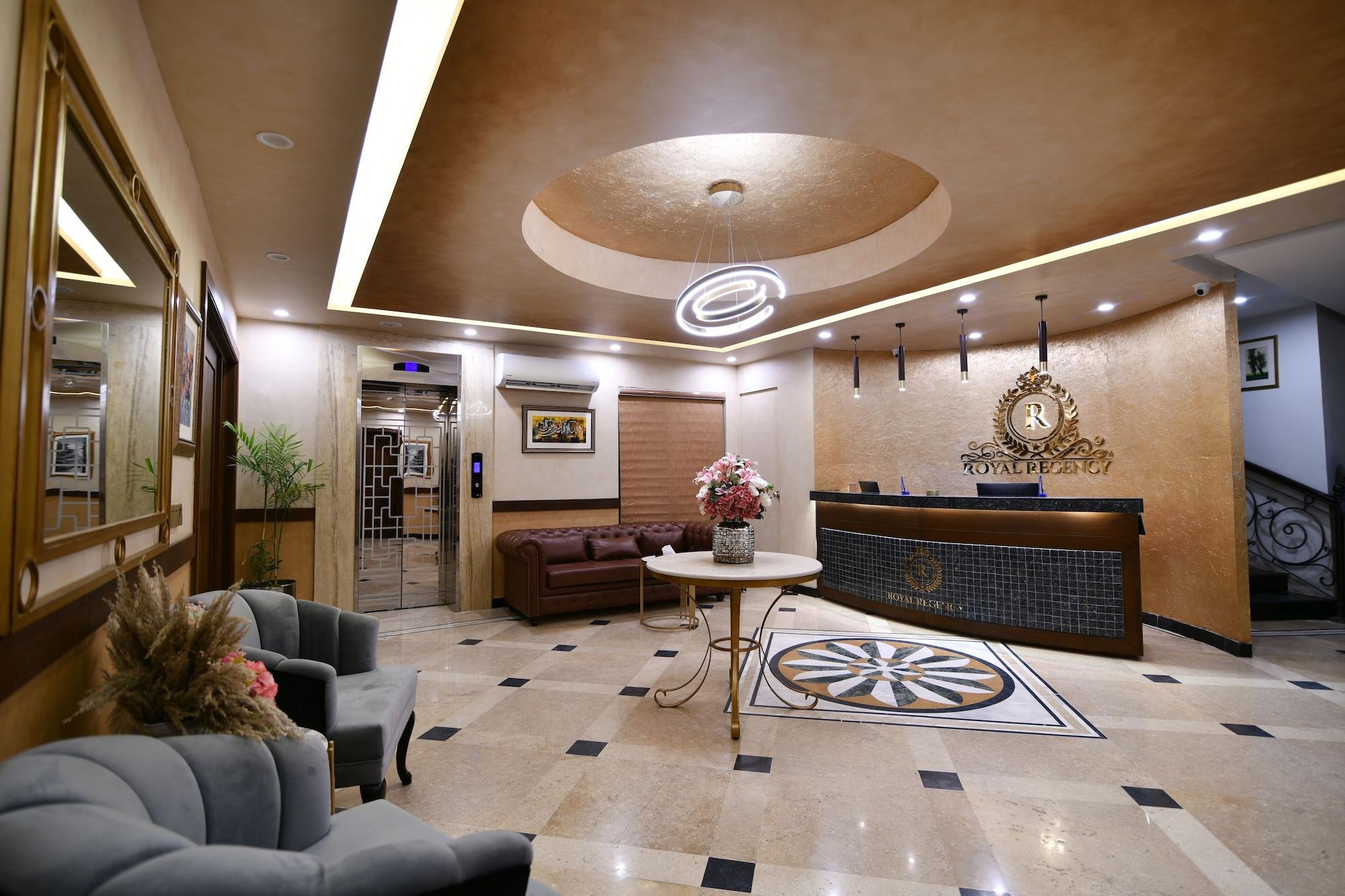 Vista Lobby Royal Regency Hotel