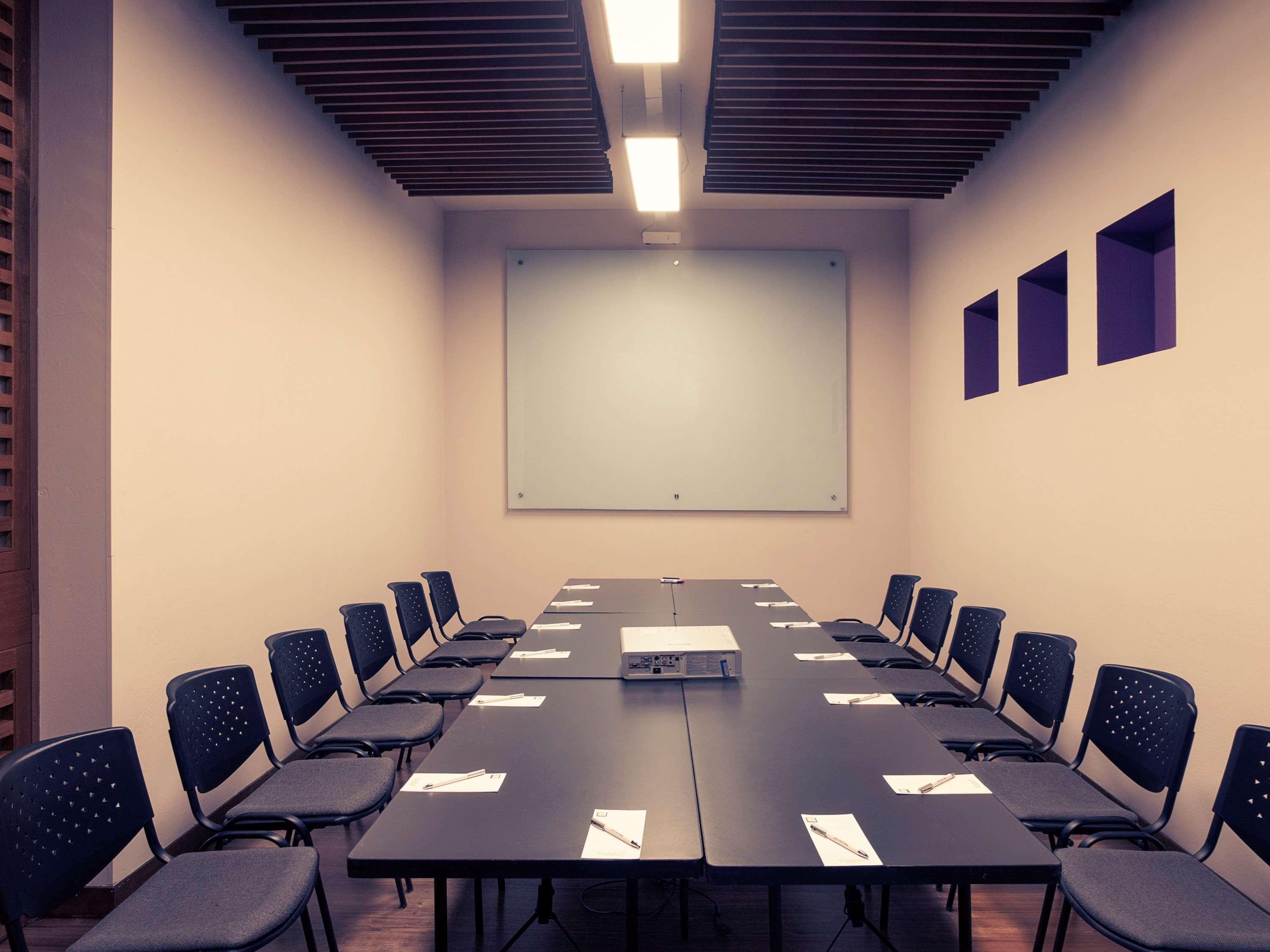 Centro de Negocios Mercure Bogota Bh Retiro