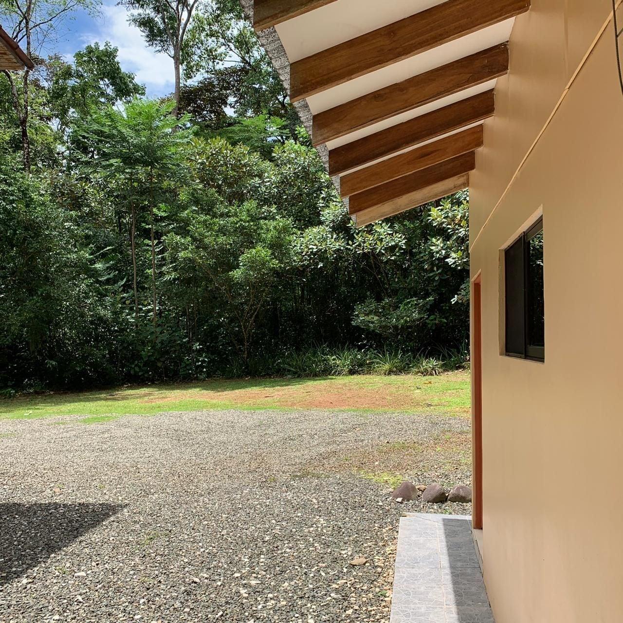 Vista Exterior Cabinas Los Laureles