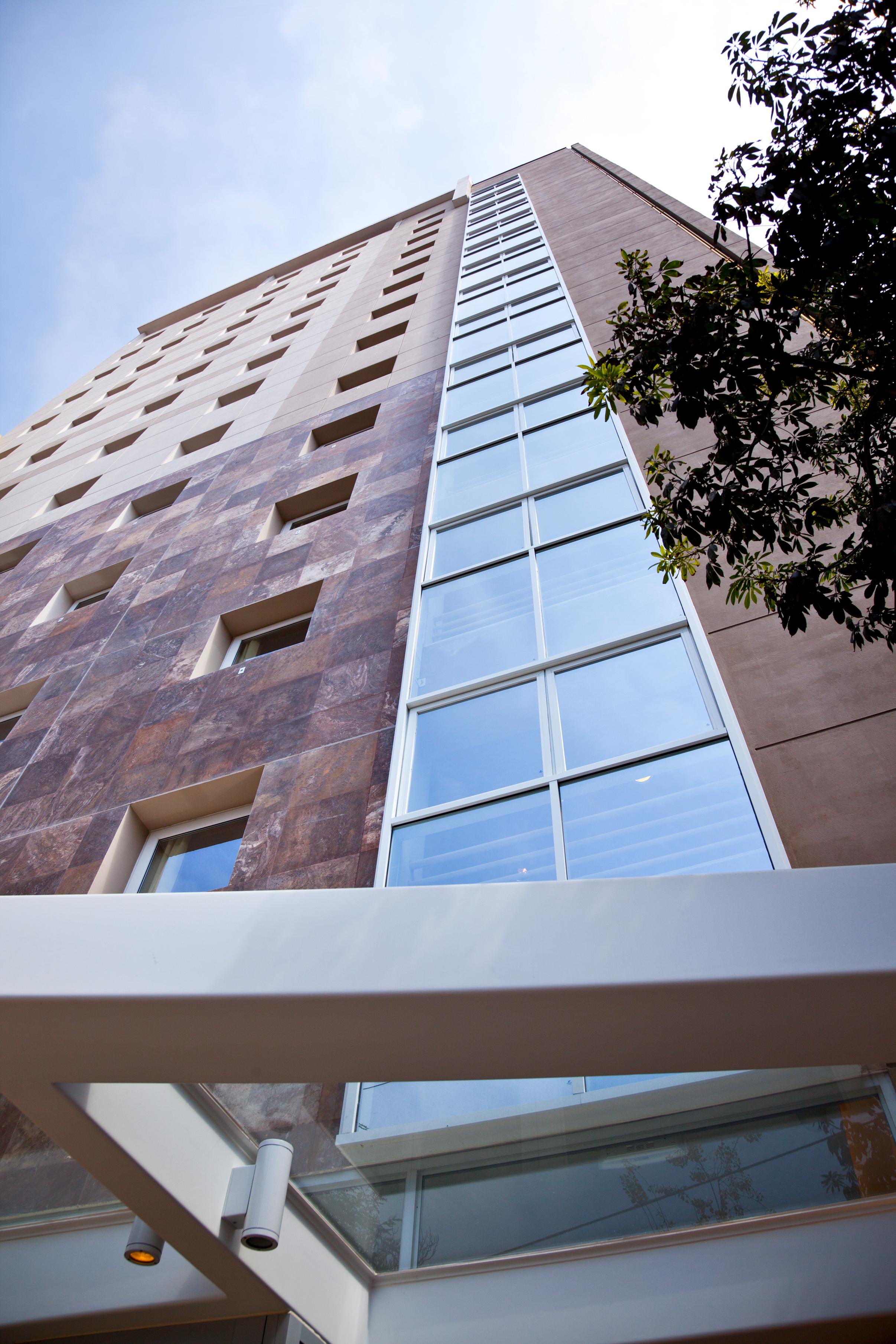 Vista Exterior ibis Lima Reducto Miraflores
