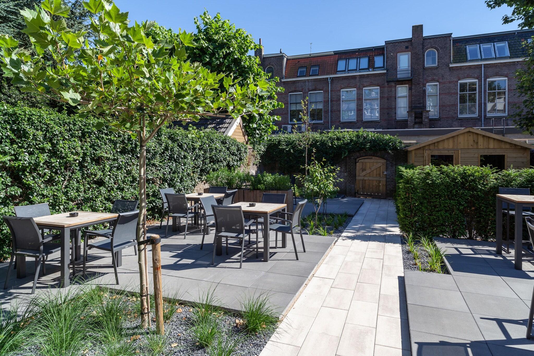 Varios Hotel Julien