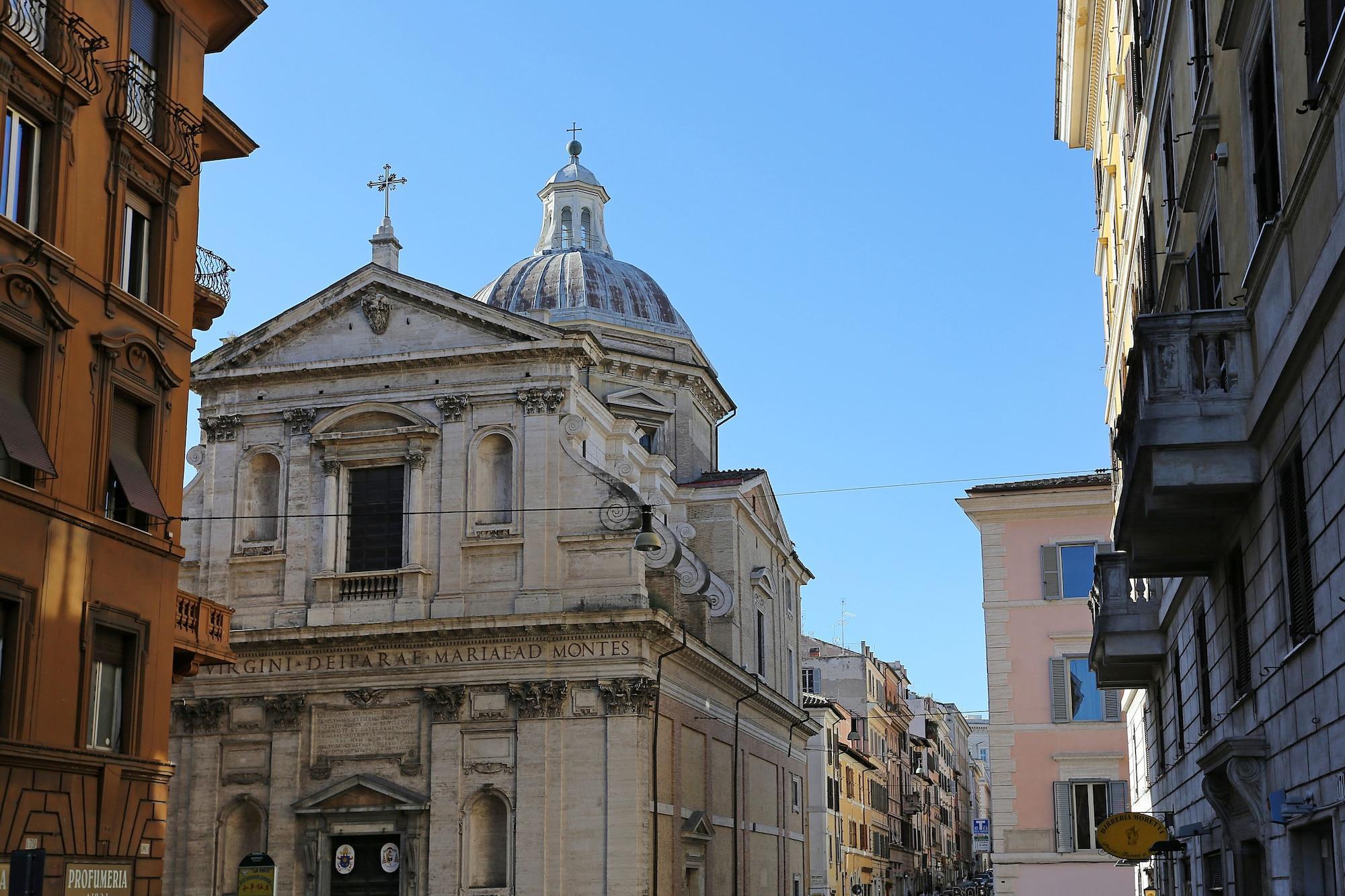 Vista Exterior Daplace - HQH Colosseo