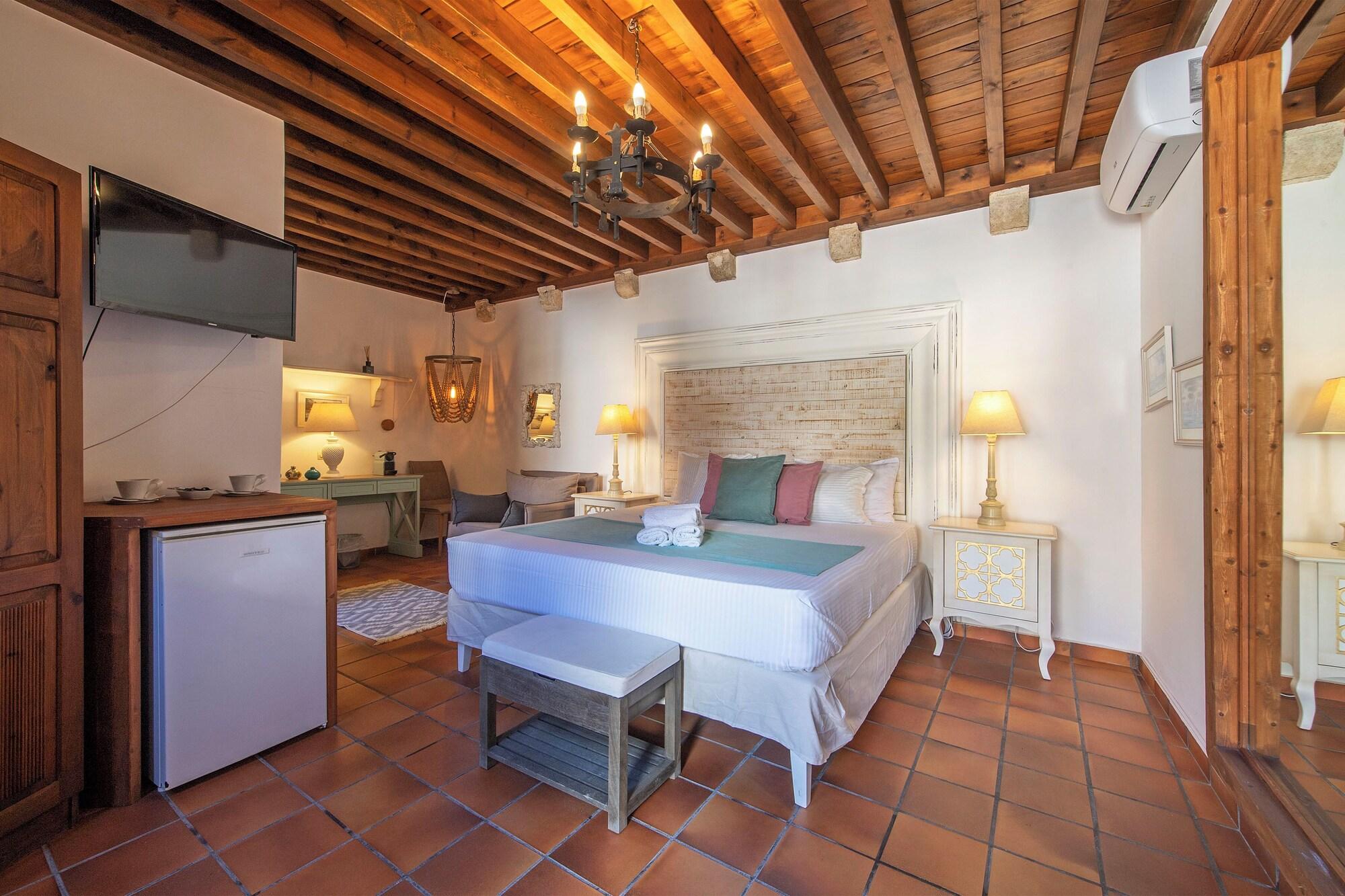 Varios Saint Artemios Hotel and Oriental Suites