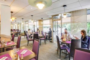 Alojamiento - Novotel Poissy Orgeval