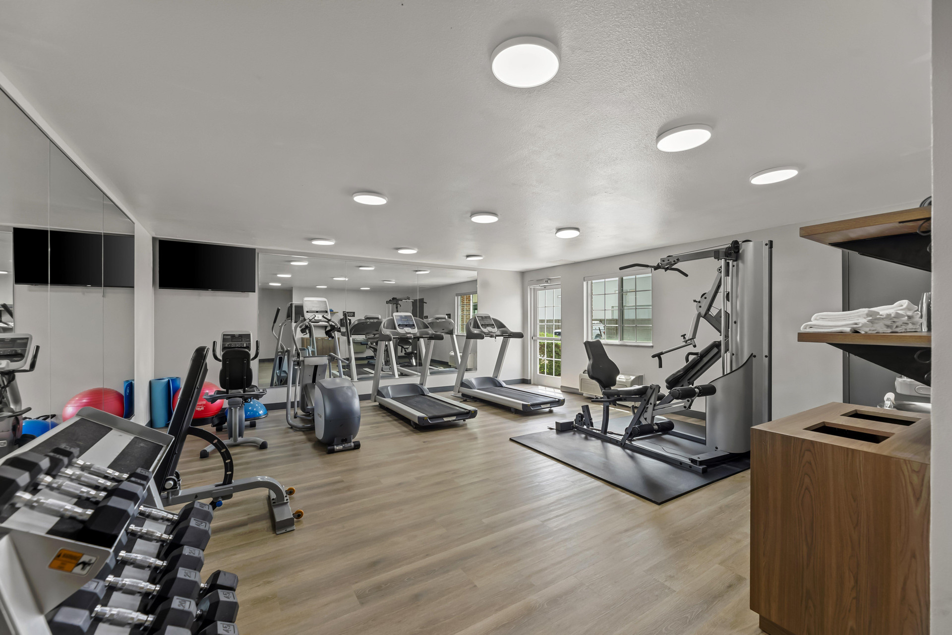 Gimnasio Candlewood Suites FLOWOOD, MS by IHG