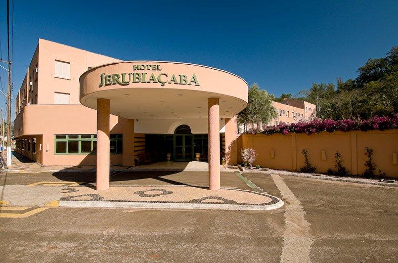 Vista Exterior Hotel Jerubiaçaba