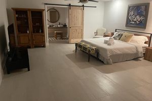 Alquiler Vacacional - The Gaudium House 
Spacious, peaceful, Pool, Game room, close to attractions