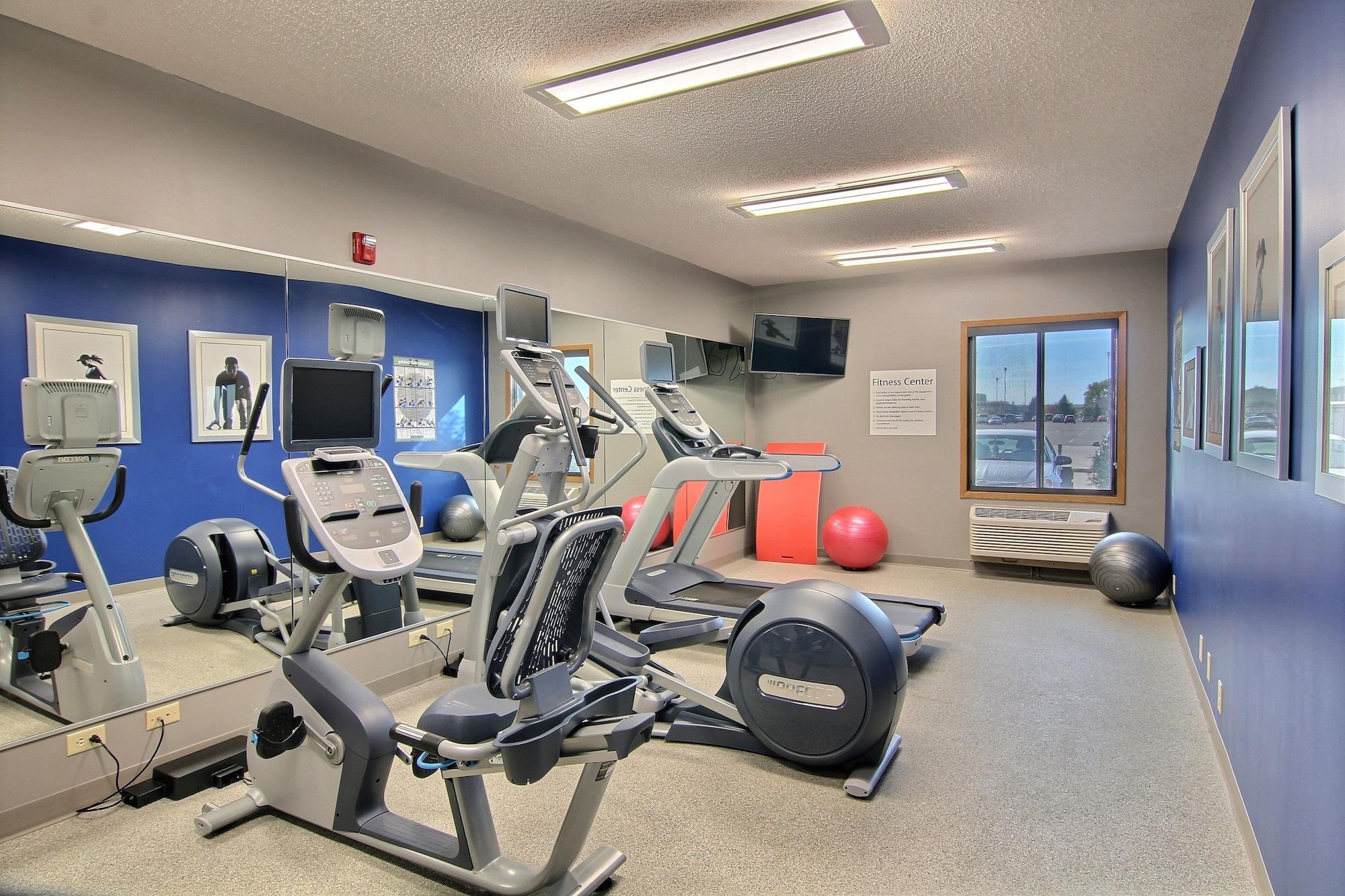 Gimnasio Holiday Inn Express Fargo-West Acres by IHG