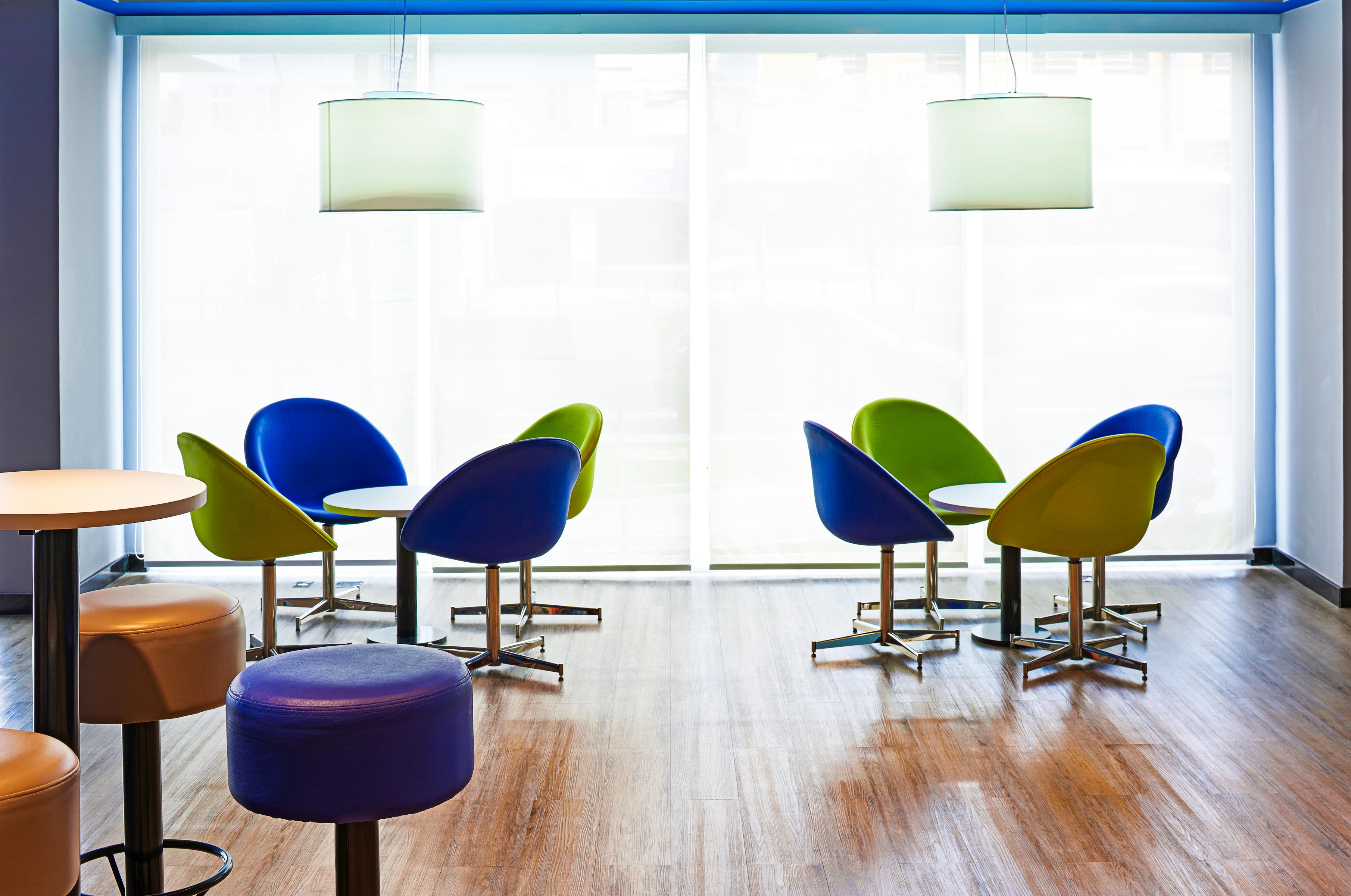 Vista Lobby ibis budget Curitiba Centro