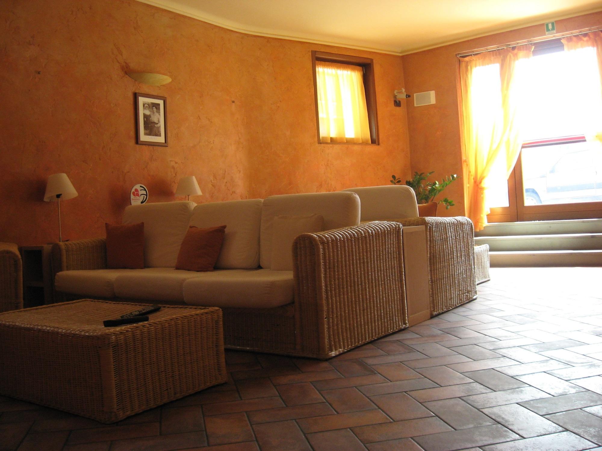 Vista Lobby Venturelli