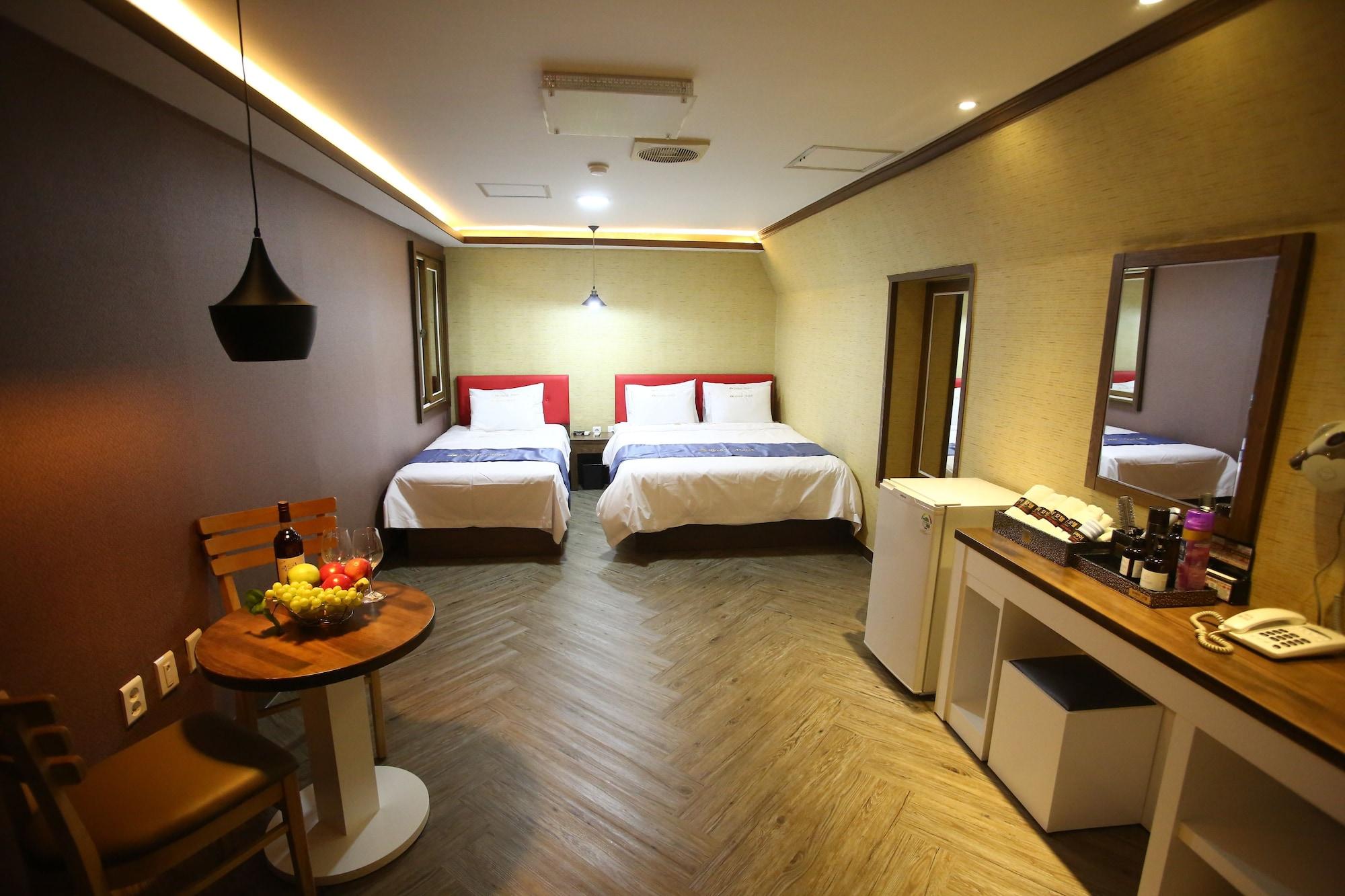 Varios Dubai Motel