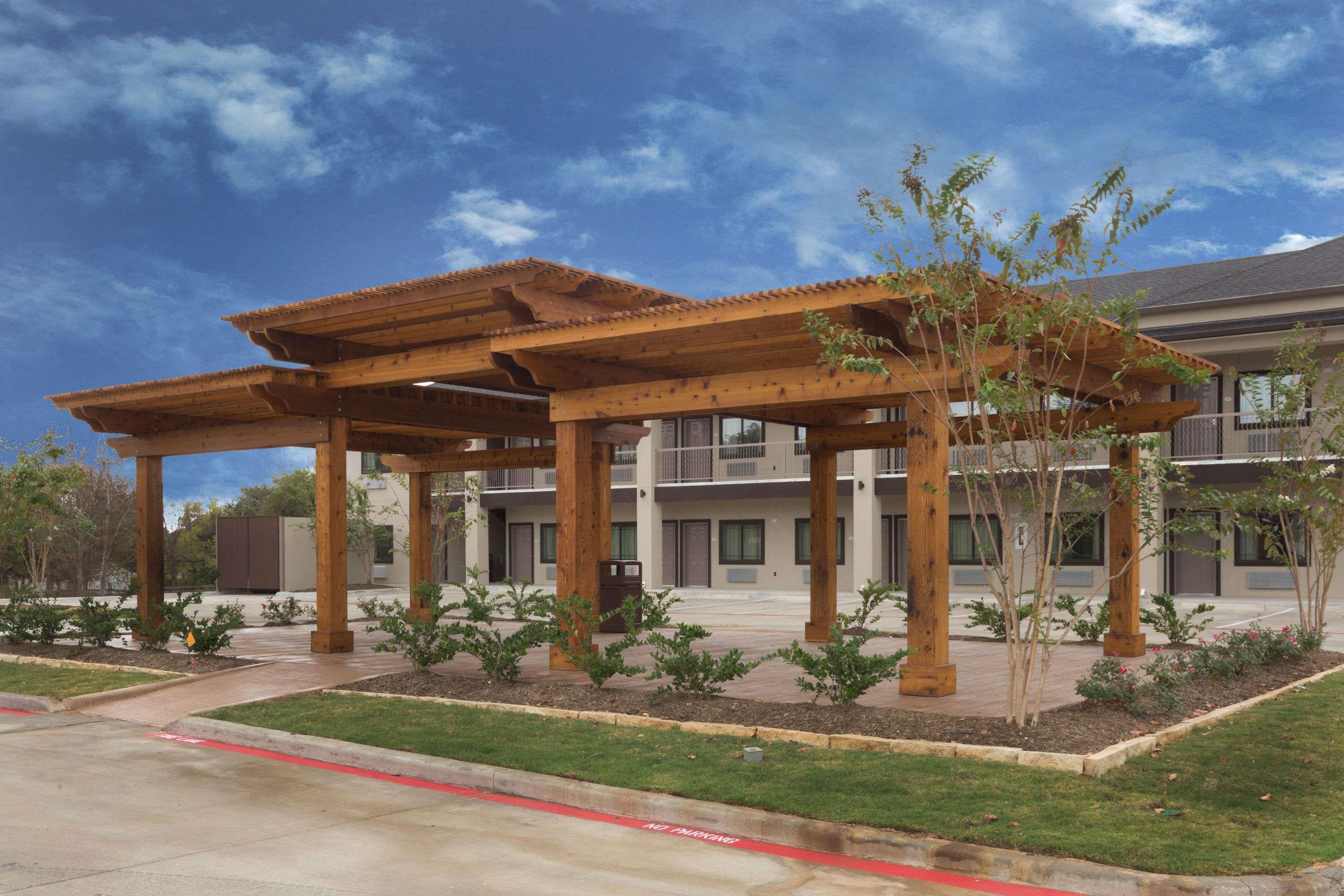 Vista Exterior Baymont By Wyndham Bryan College Station