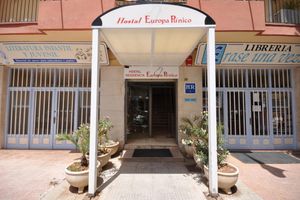 Alojamiento - Hostal Europa Punico