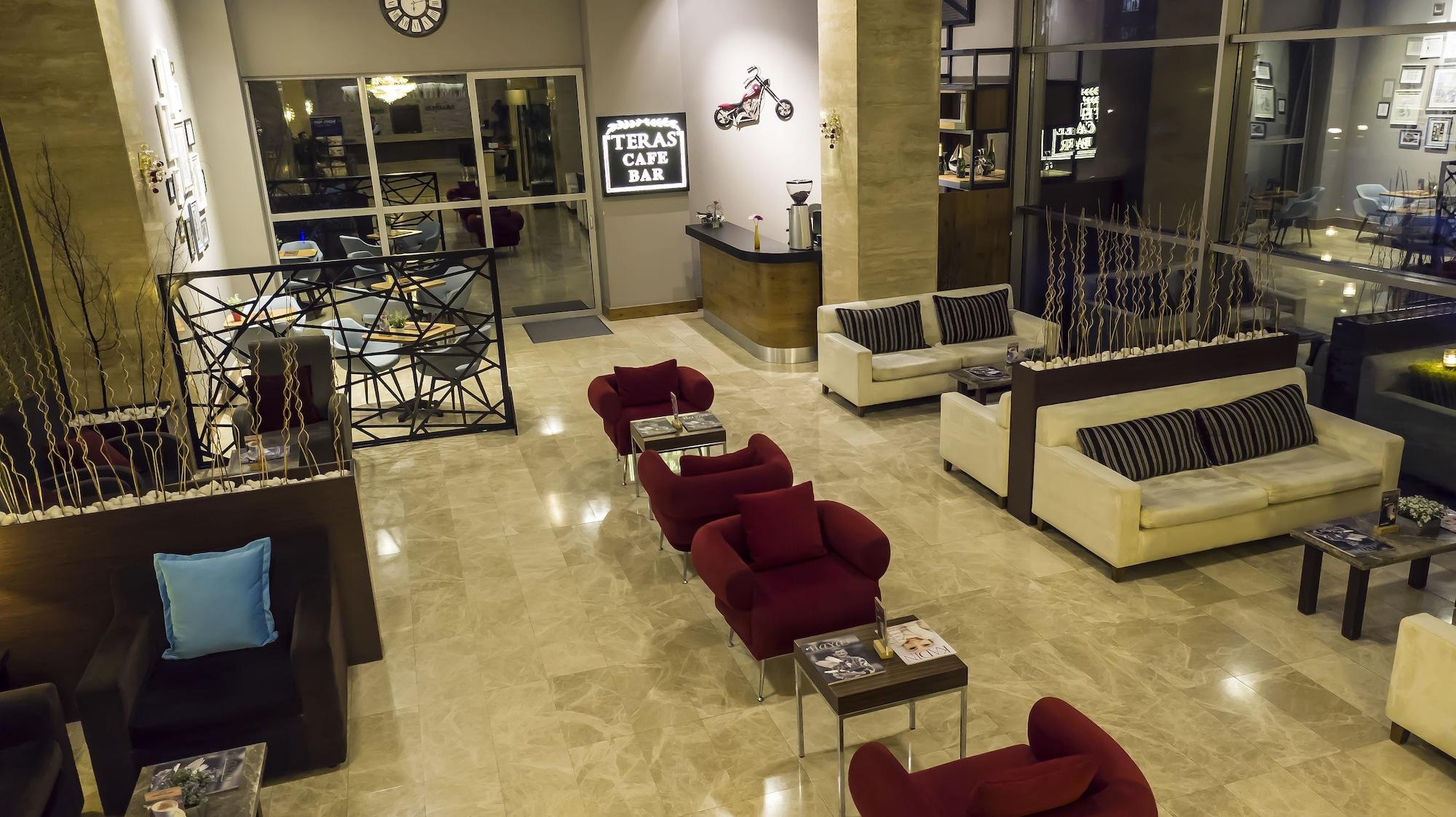 Vista Lobby North Point Hotel