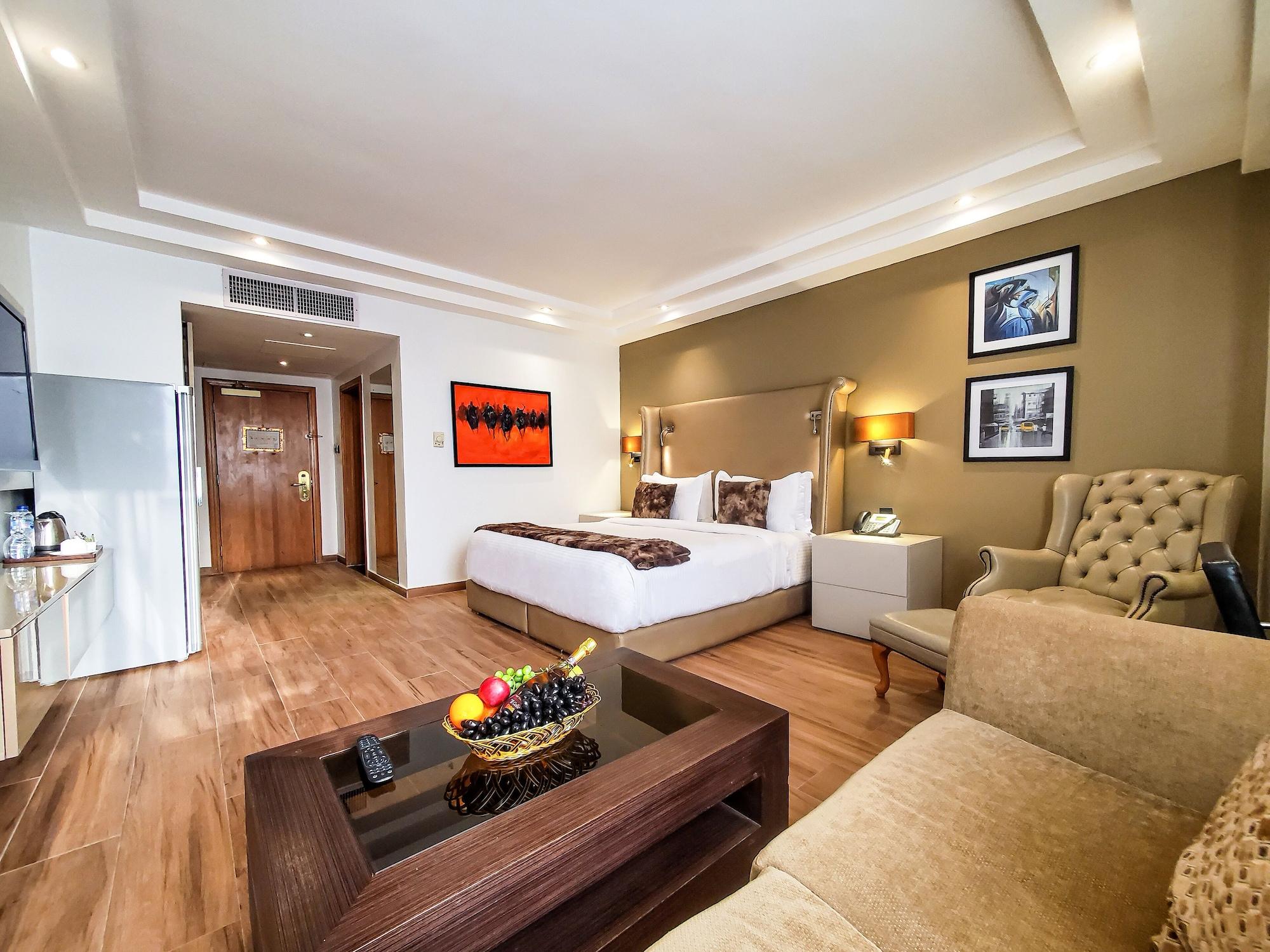Habitación Victoria Crown Plaza Hotel