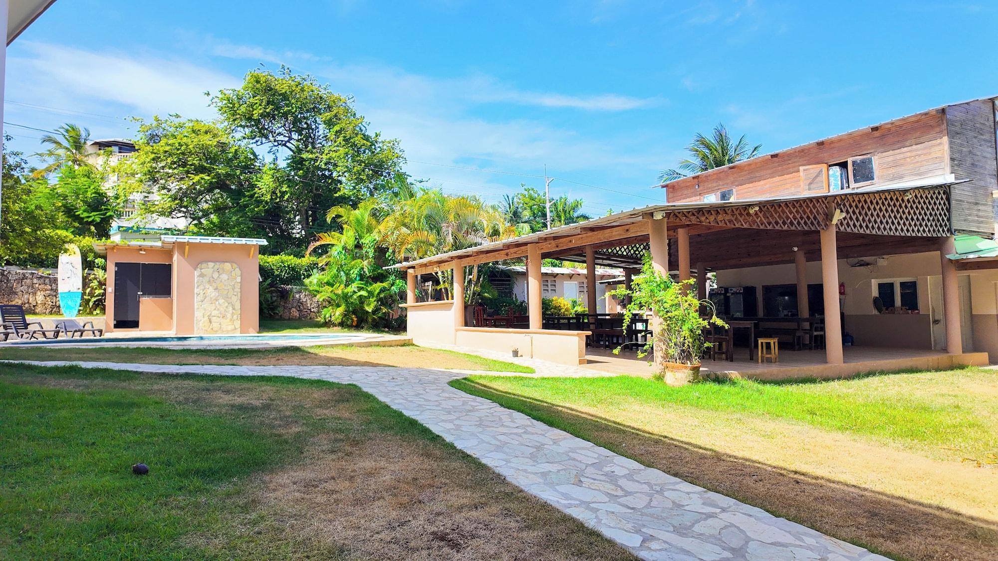 Vista Exterior Gipsy Ranch Rooms - Hostel