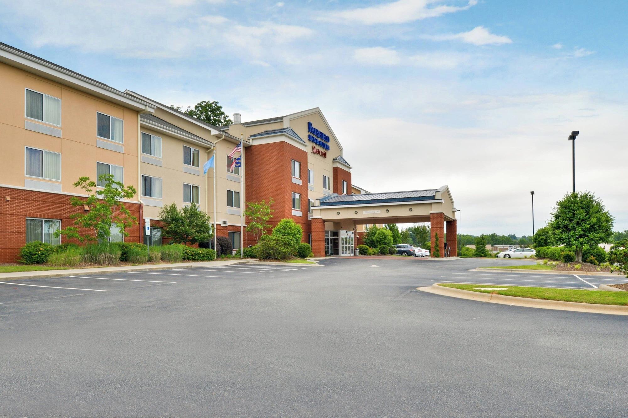 Vista Exterior Fairfield Inn & Suites by Marriott Asheboro