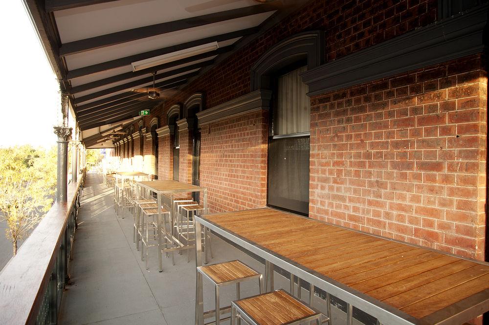 Vista Exterior Prince of Wales Hotel Bunbury