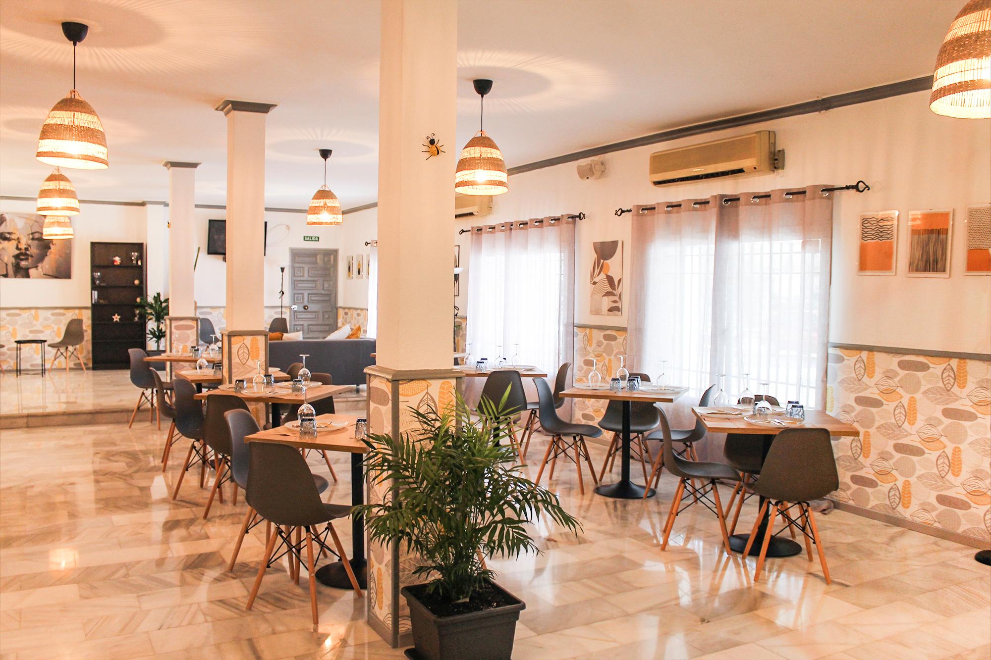 Restaurant Via Sevilla Cadiz Alojamiento Y Restaurante