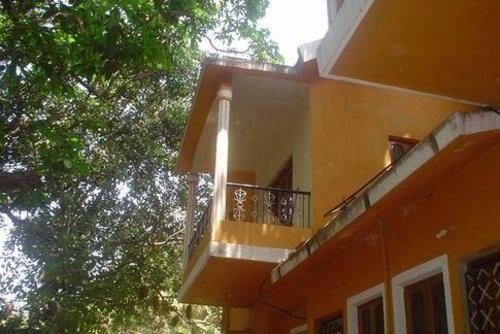 Vista Exterior The Orange House