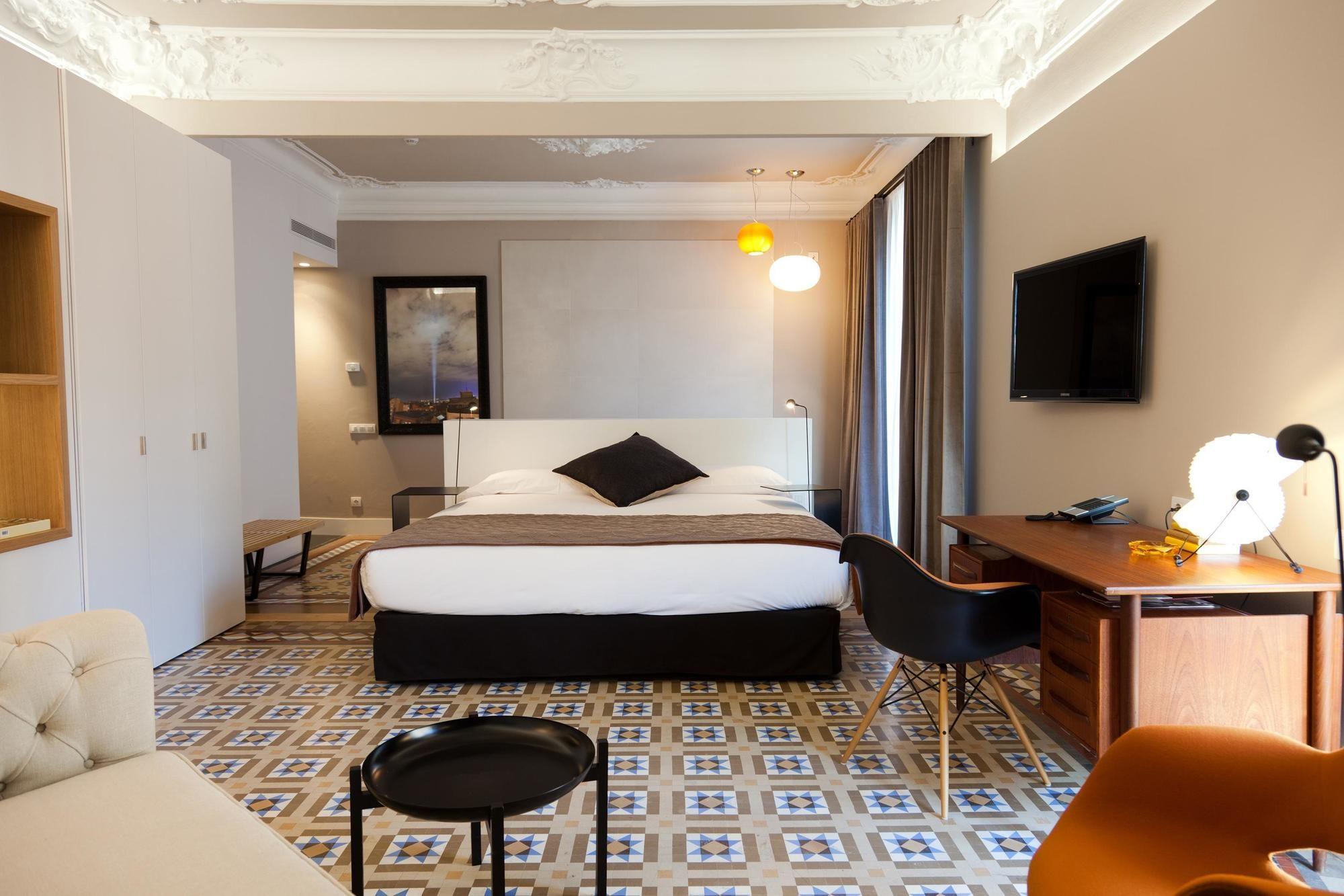 Hotel Alexandra Barcelona Hotel, Curio Collection by Hil