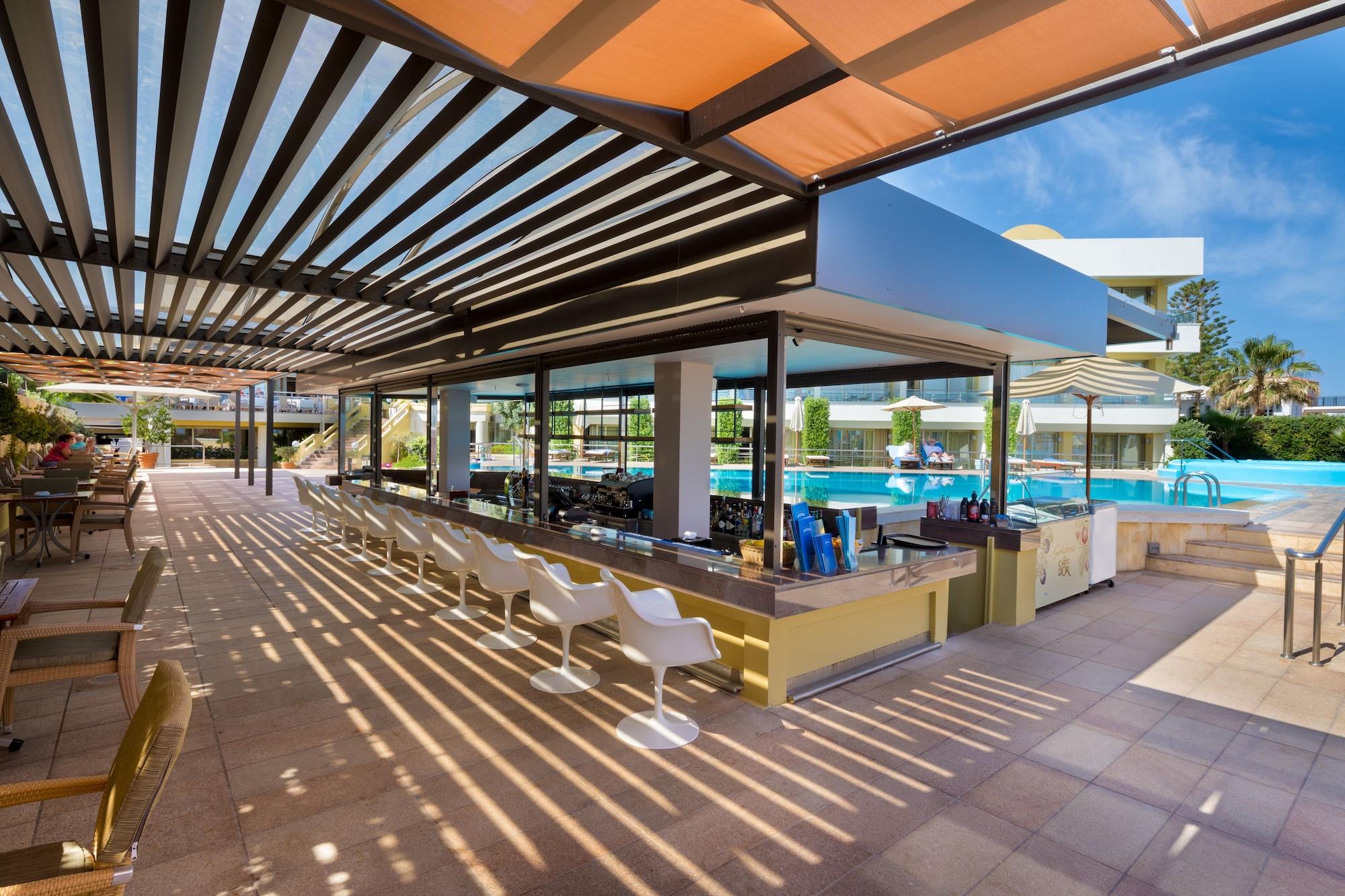 Vista Exterior Thalassa Beach Resort - Adults Only